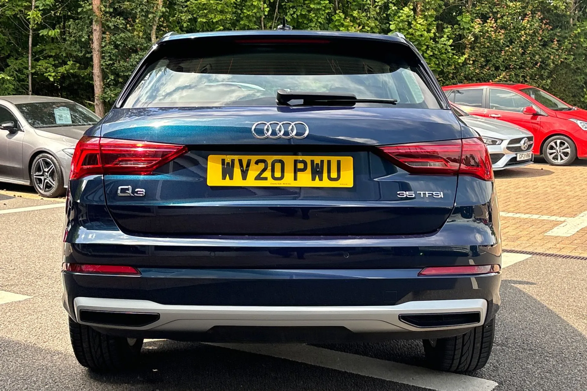 Audi Q3 thumbnail image number 7