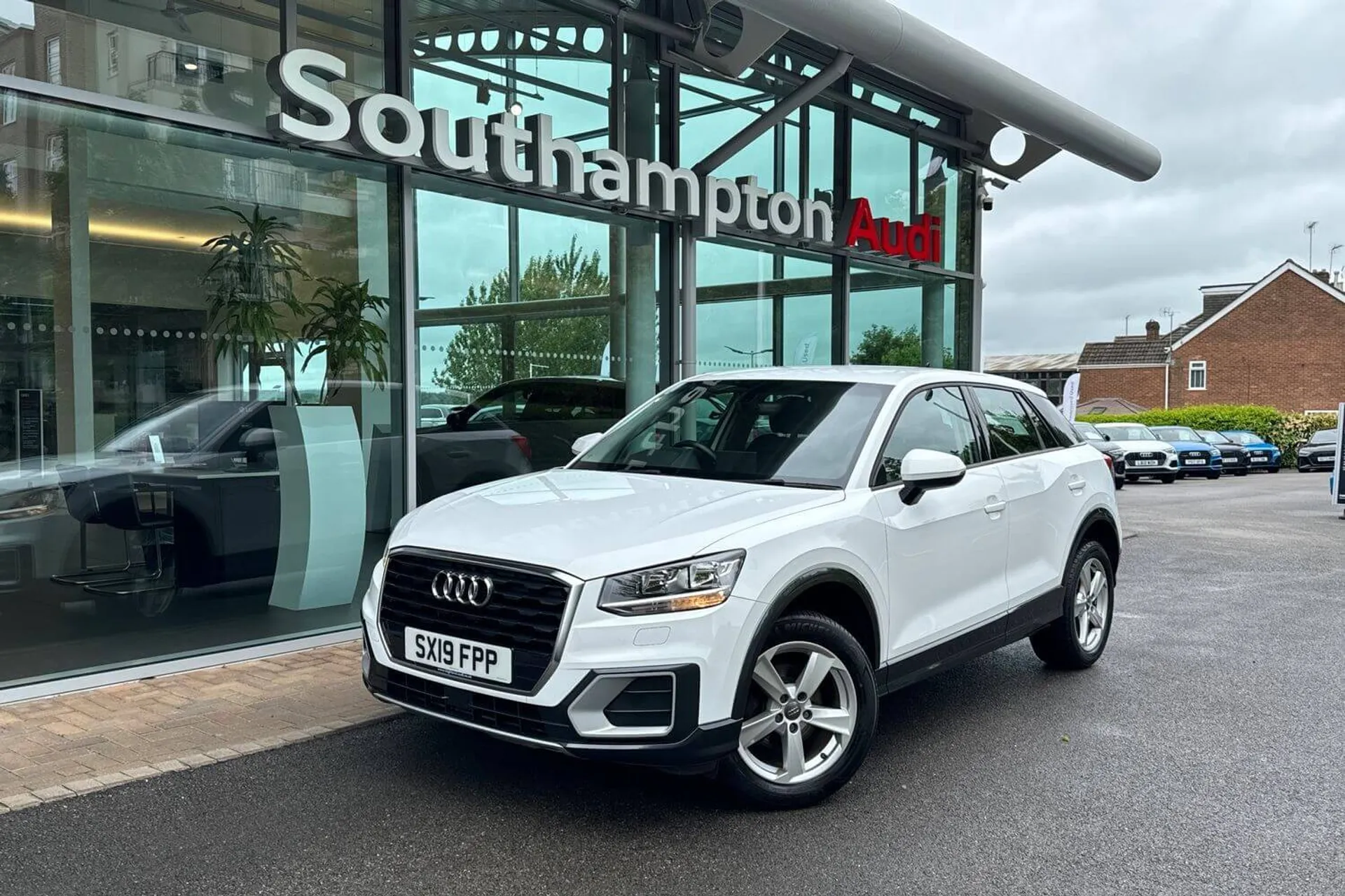 Audi Q2 thumbnail image number 11