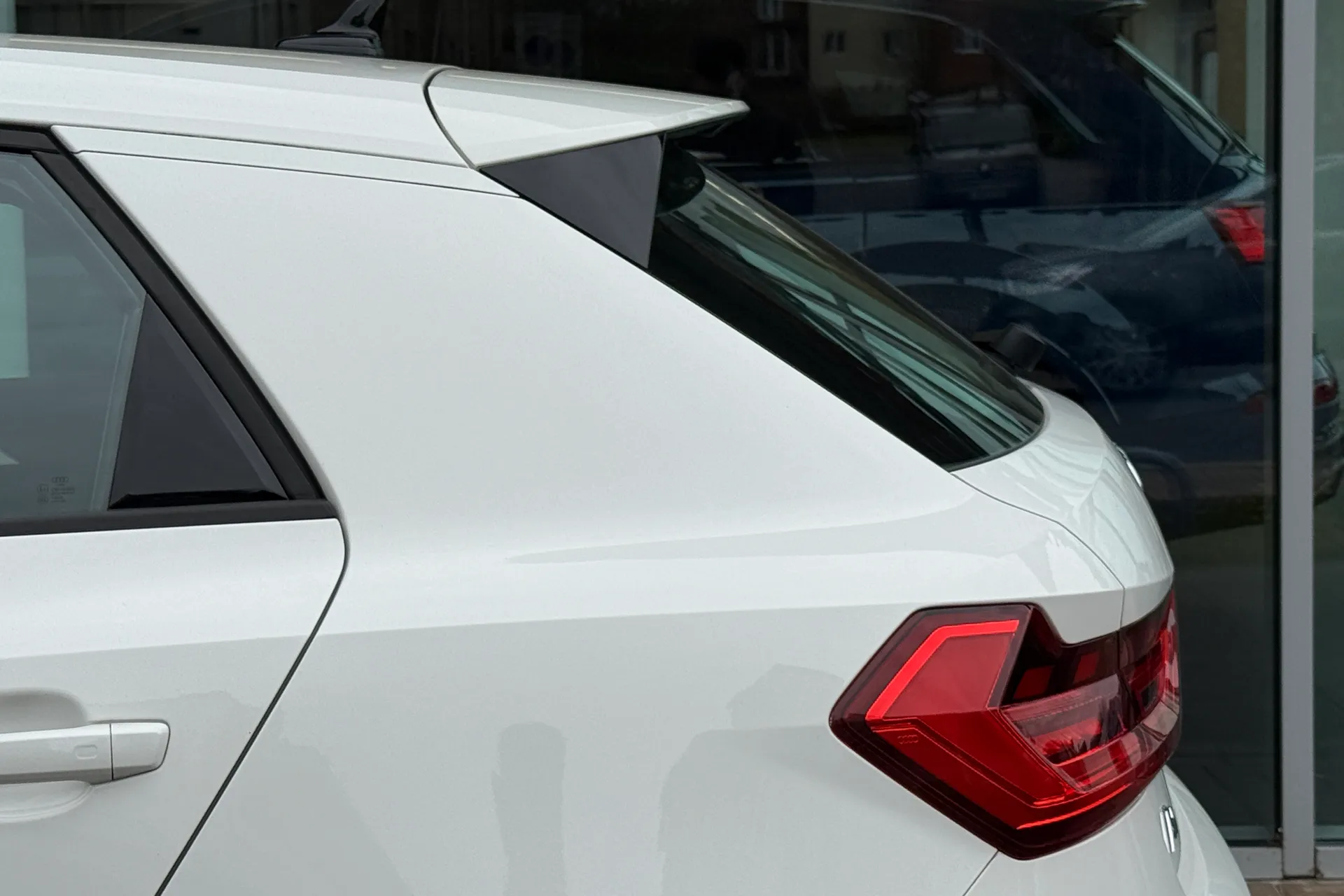 Audi A1 thumbnail image number 40