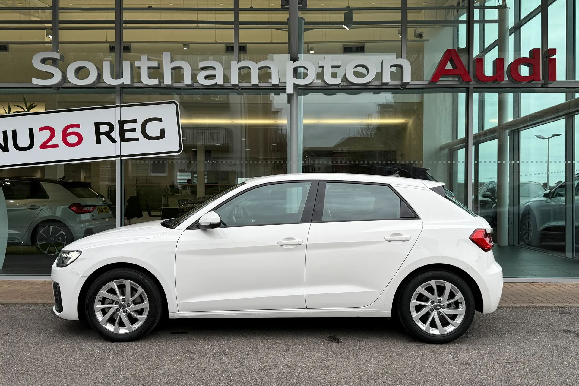 Audi A1 thumbnail image number 45