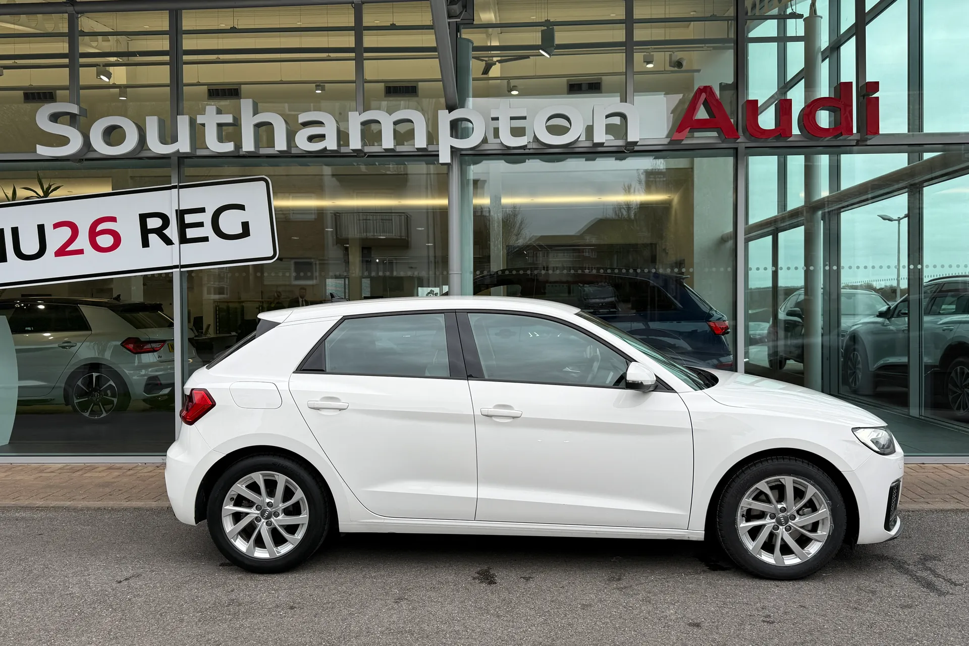 Audi A1 thumbnail image number 2