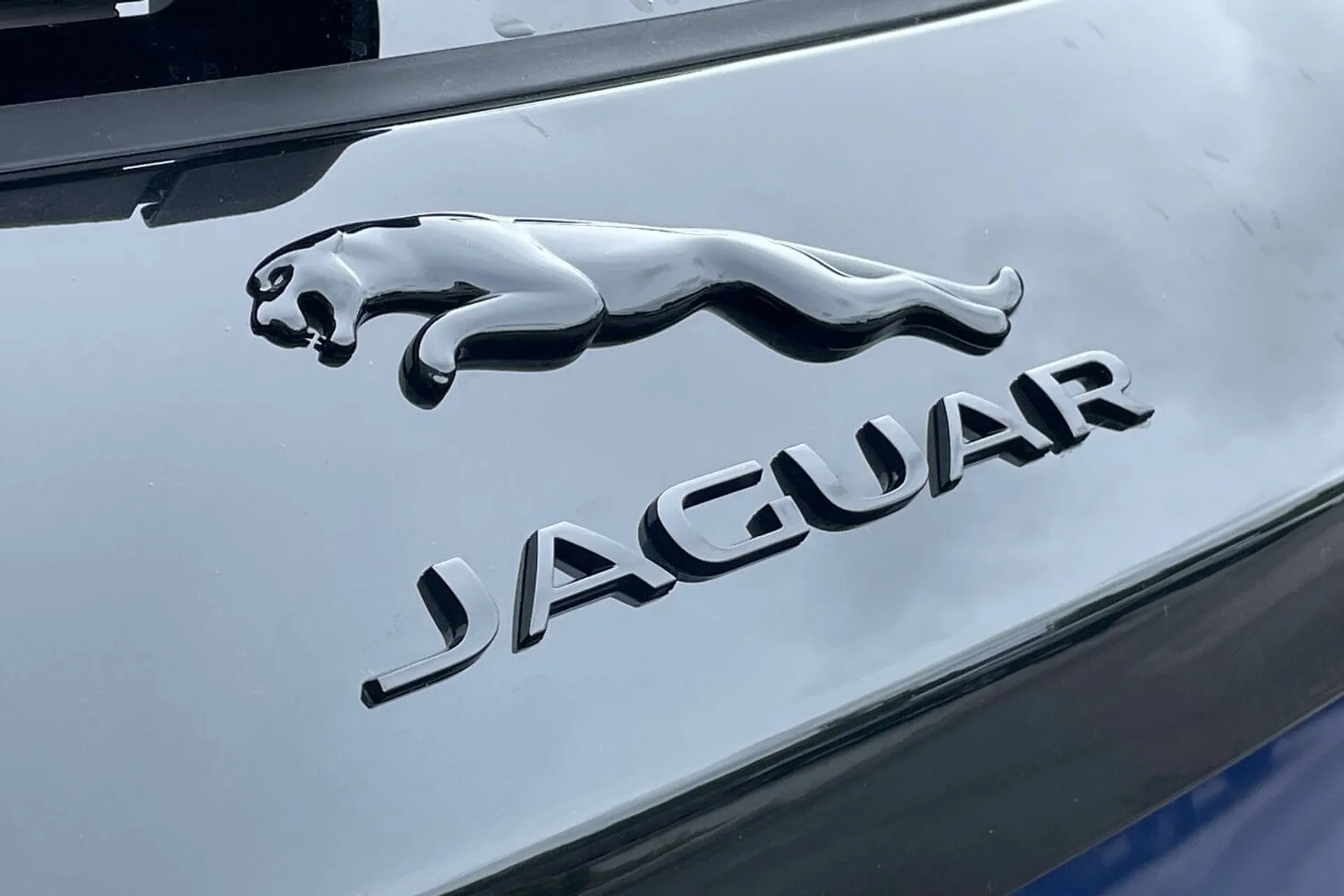 Jaguar F-Pace thumbnail image number 54