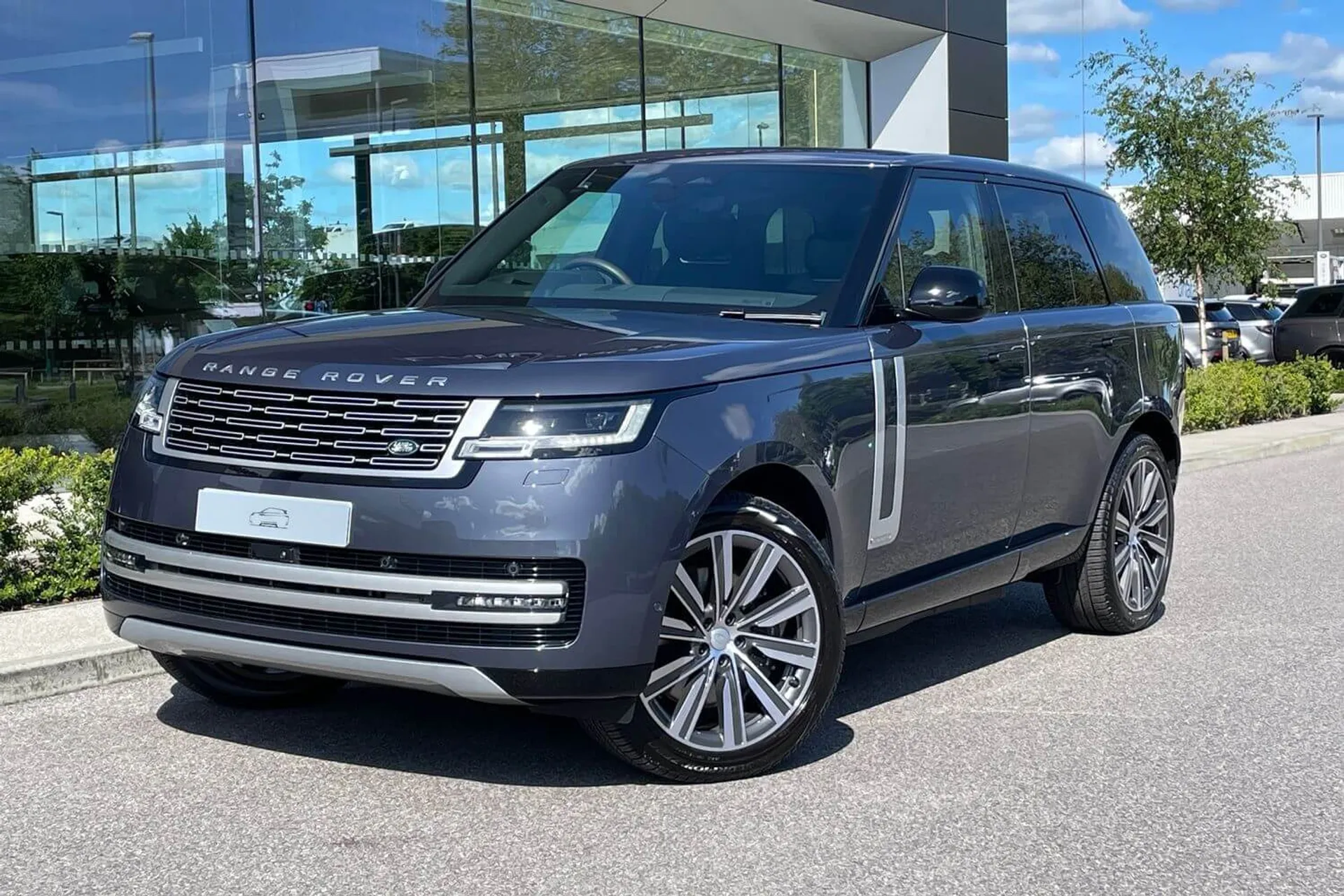 LAND ROVER RANGE ROVER thumbnail image number 13