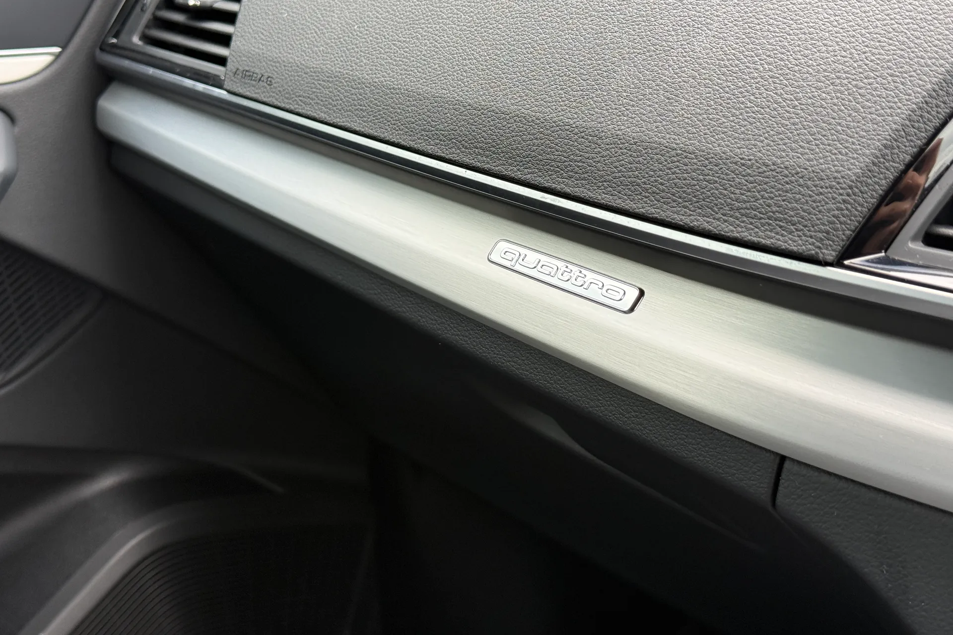 Audi Q5 thumbnail image number 23