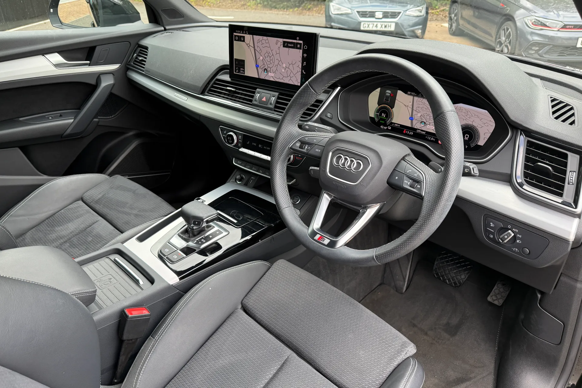 Audi Q5 thumbnail image number 31