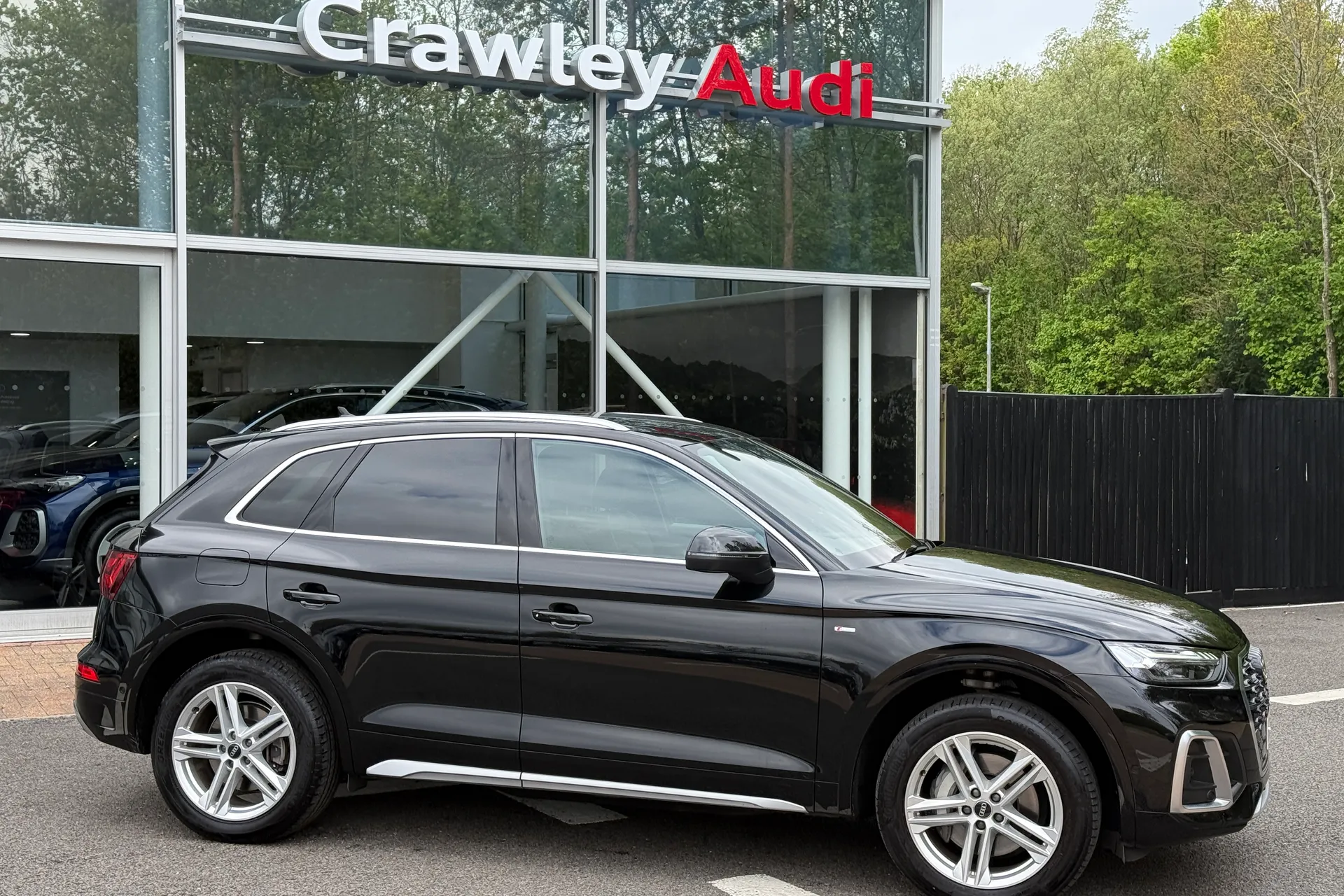 Audi Q5 thumbnail image number 2
