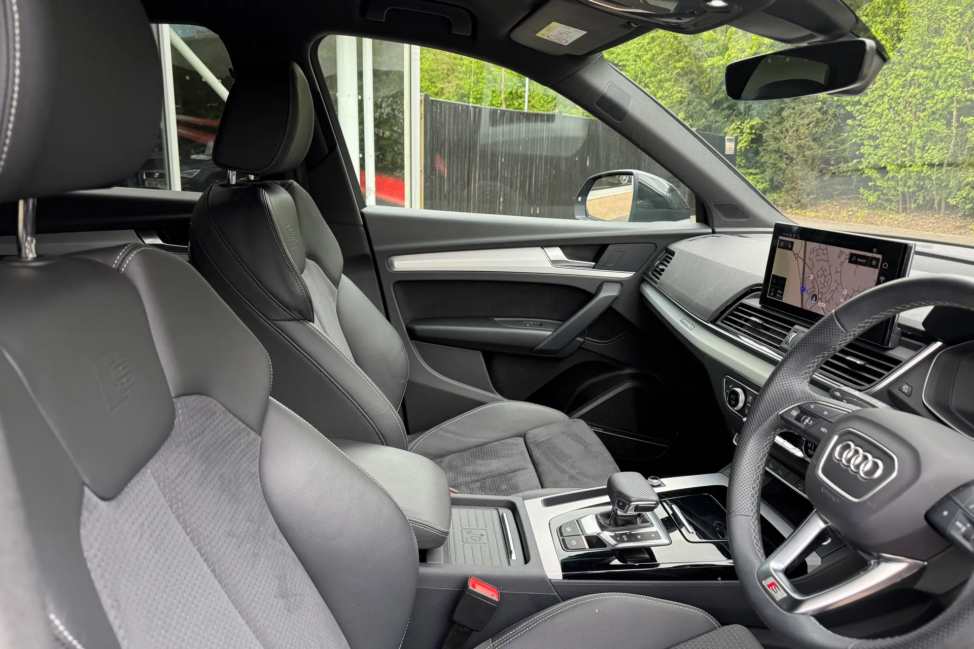 Audi Q5 thumbnail image number 33