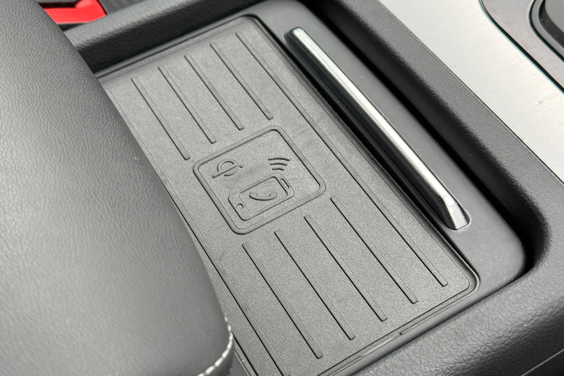 Audi Q5 thumbnail image number 28