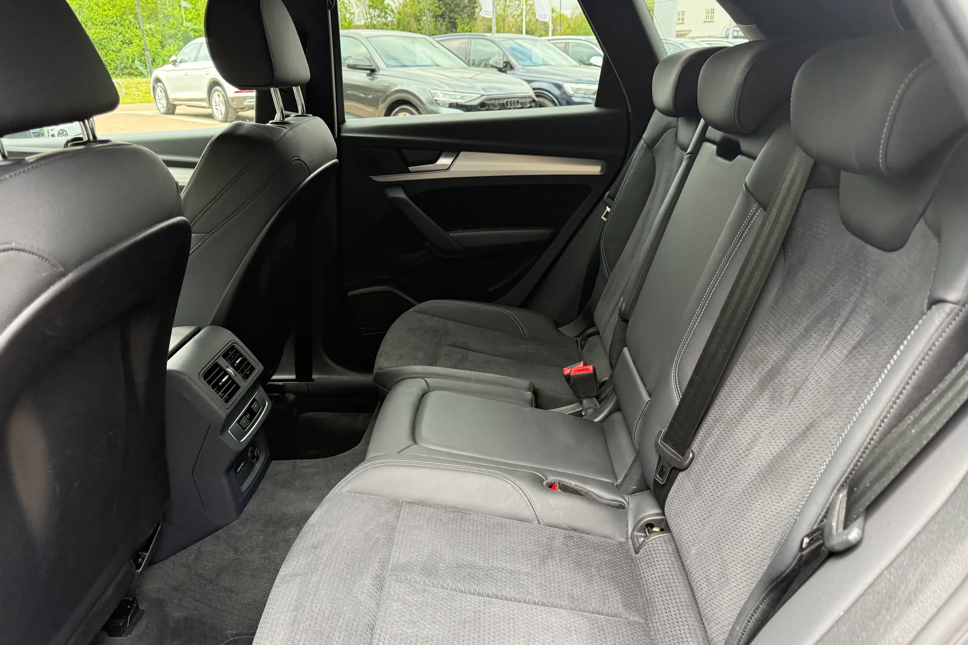 Audi Q5 thumbnail image number 59