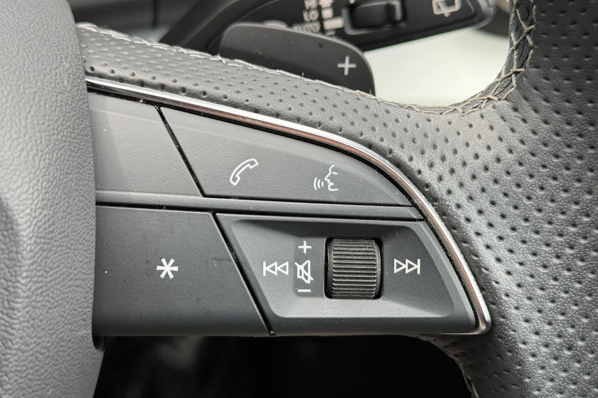 Audi Q5 thumbnail image number 20