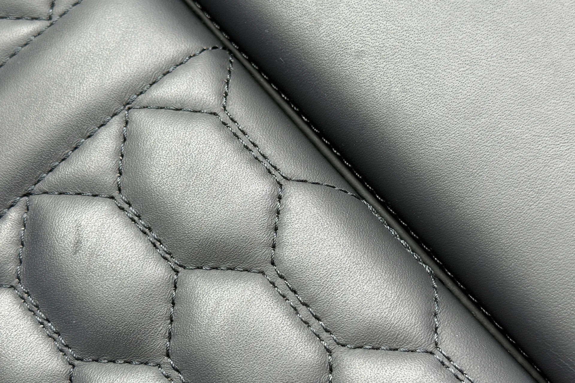 Audi RS3 thumbnail image number 19