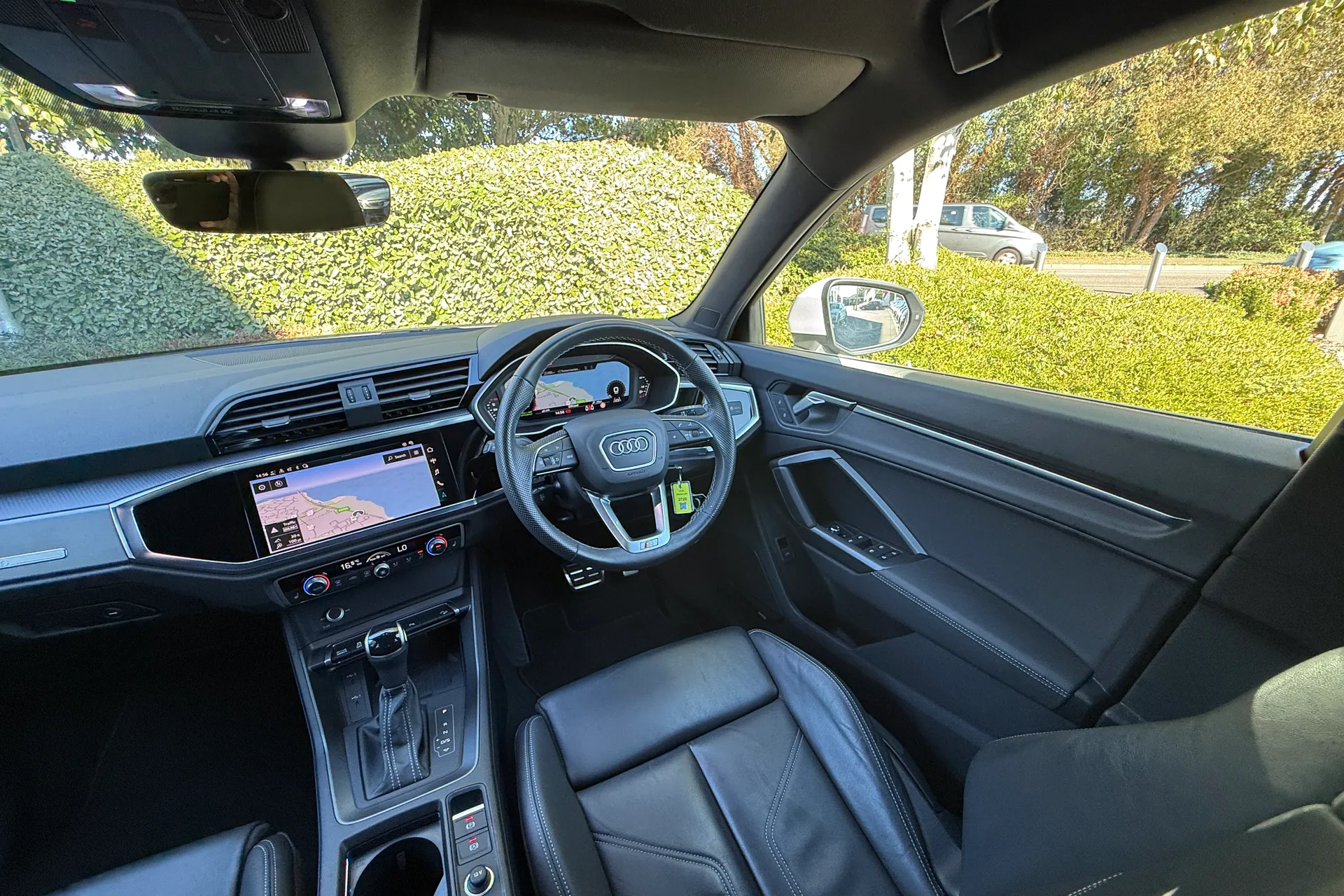Audi Q3 thumbnail image number 52