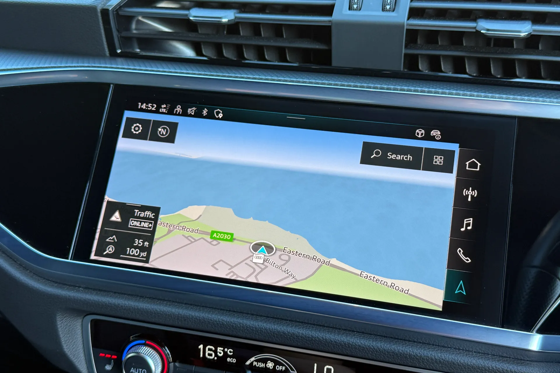 Audi Q3 thumbnail image number 33