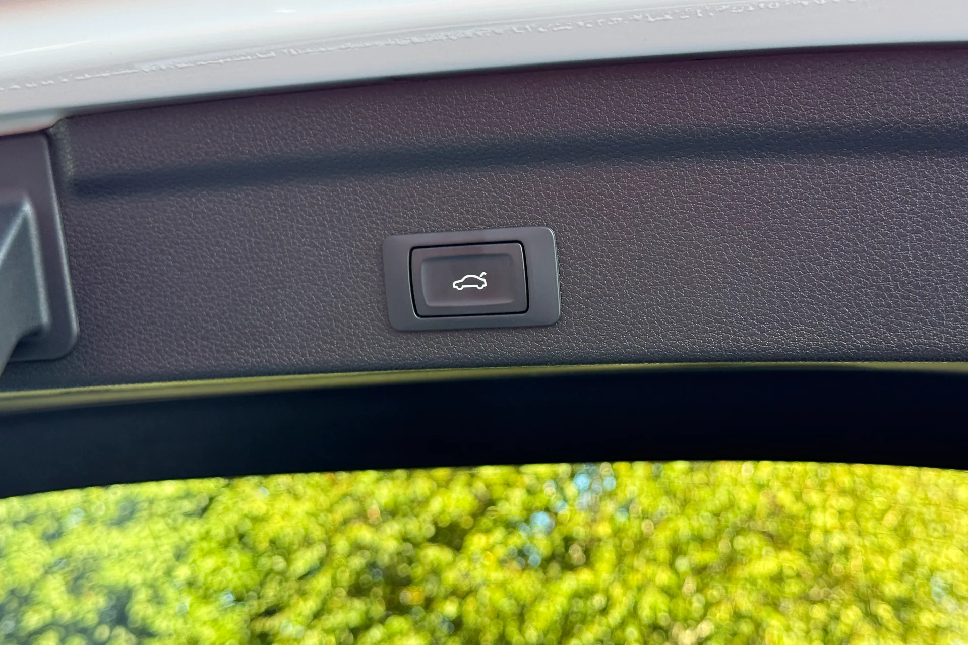 Audi Q3 thumbnail image number 41