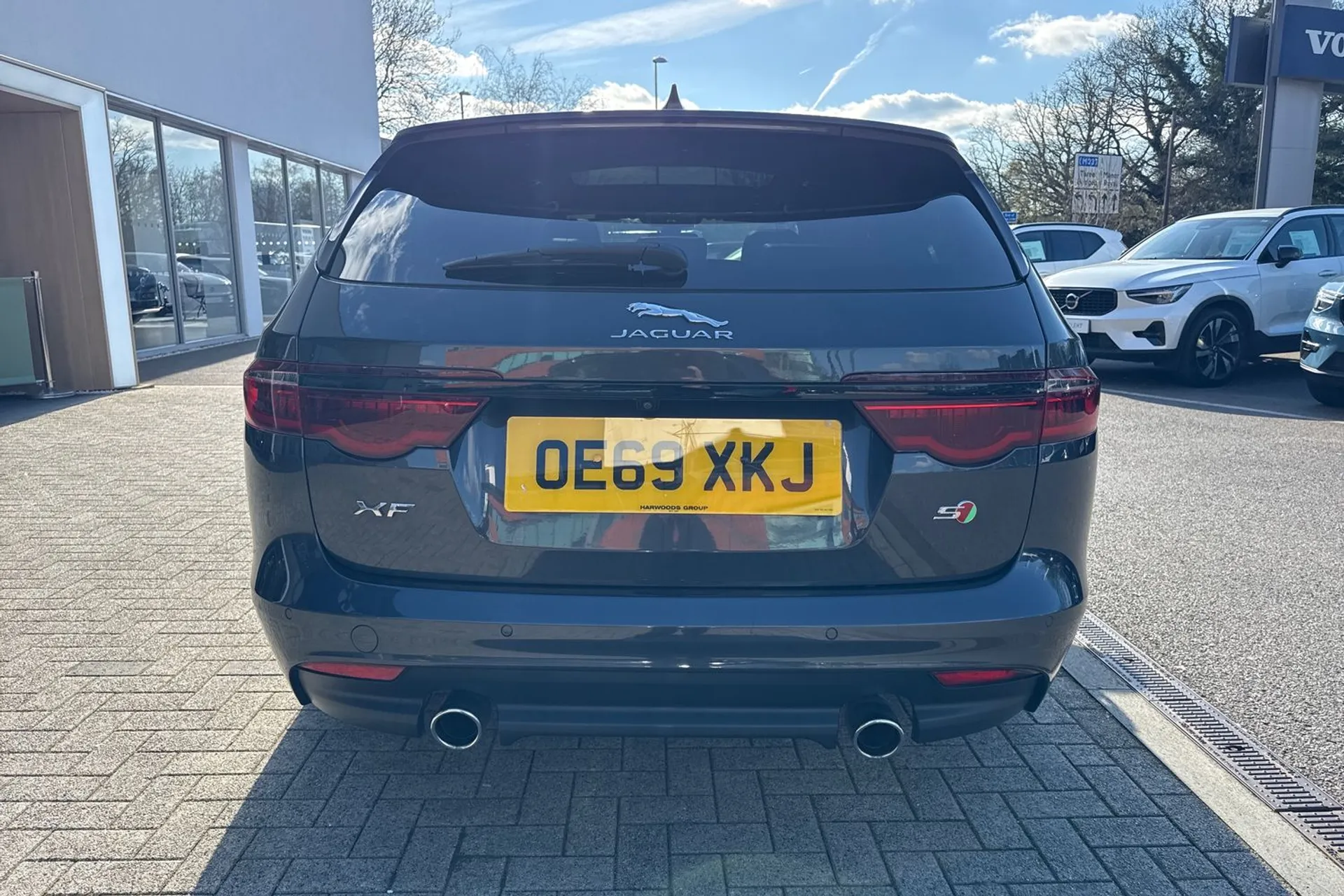 Jaguar XF thumbnail image number 9