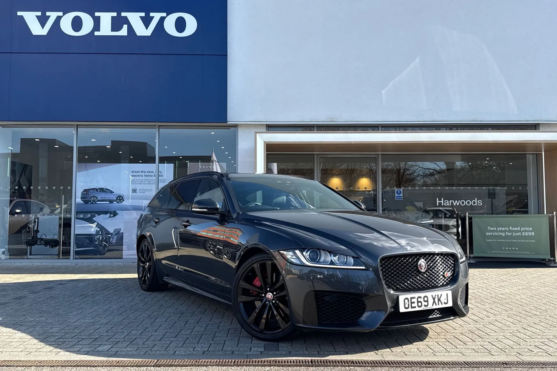 Jaguar XF focused image