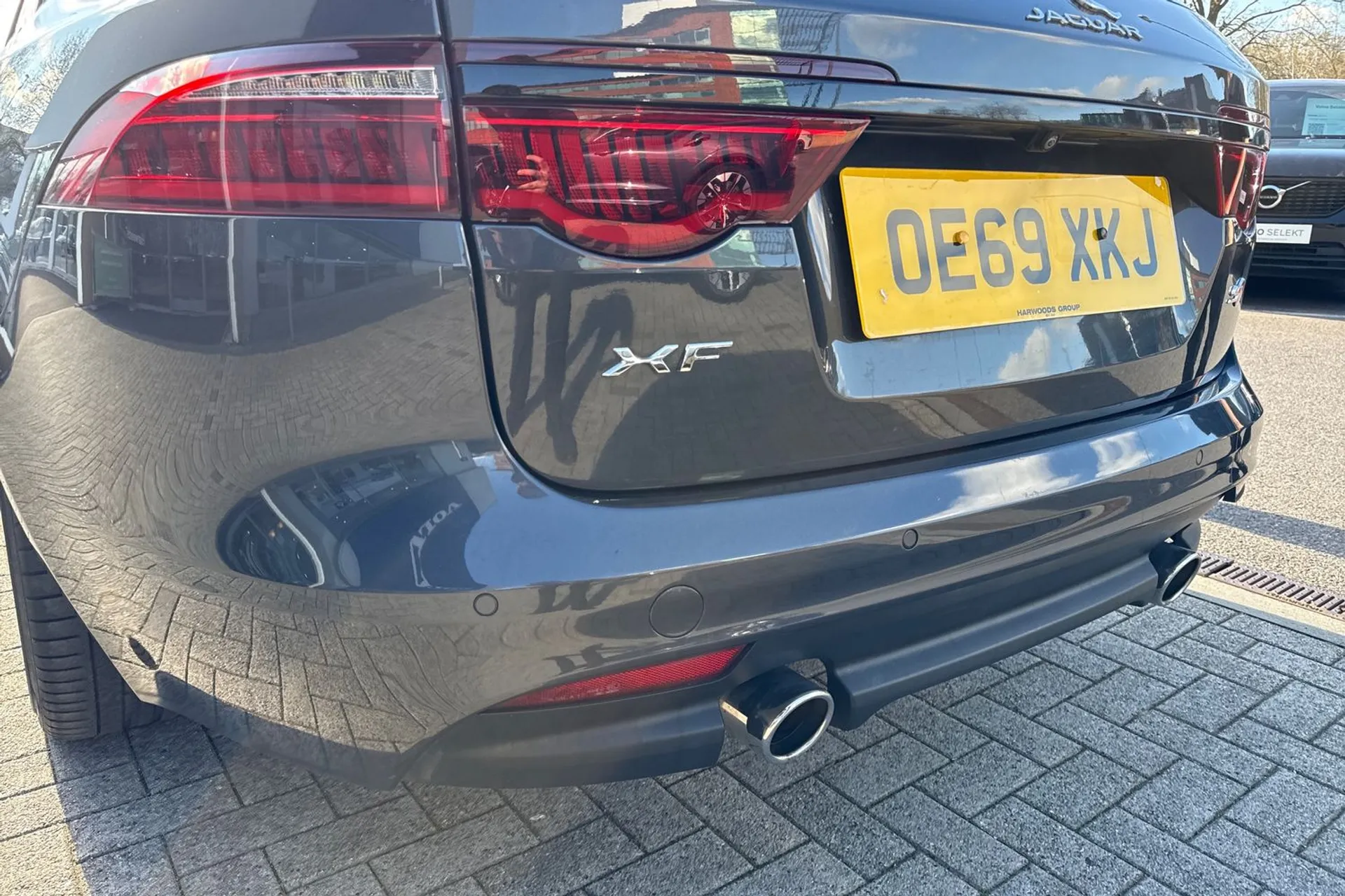 Jaguar XF thumbnail image number 18