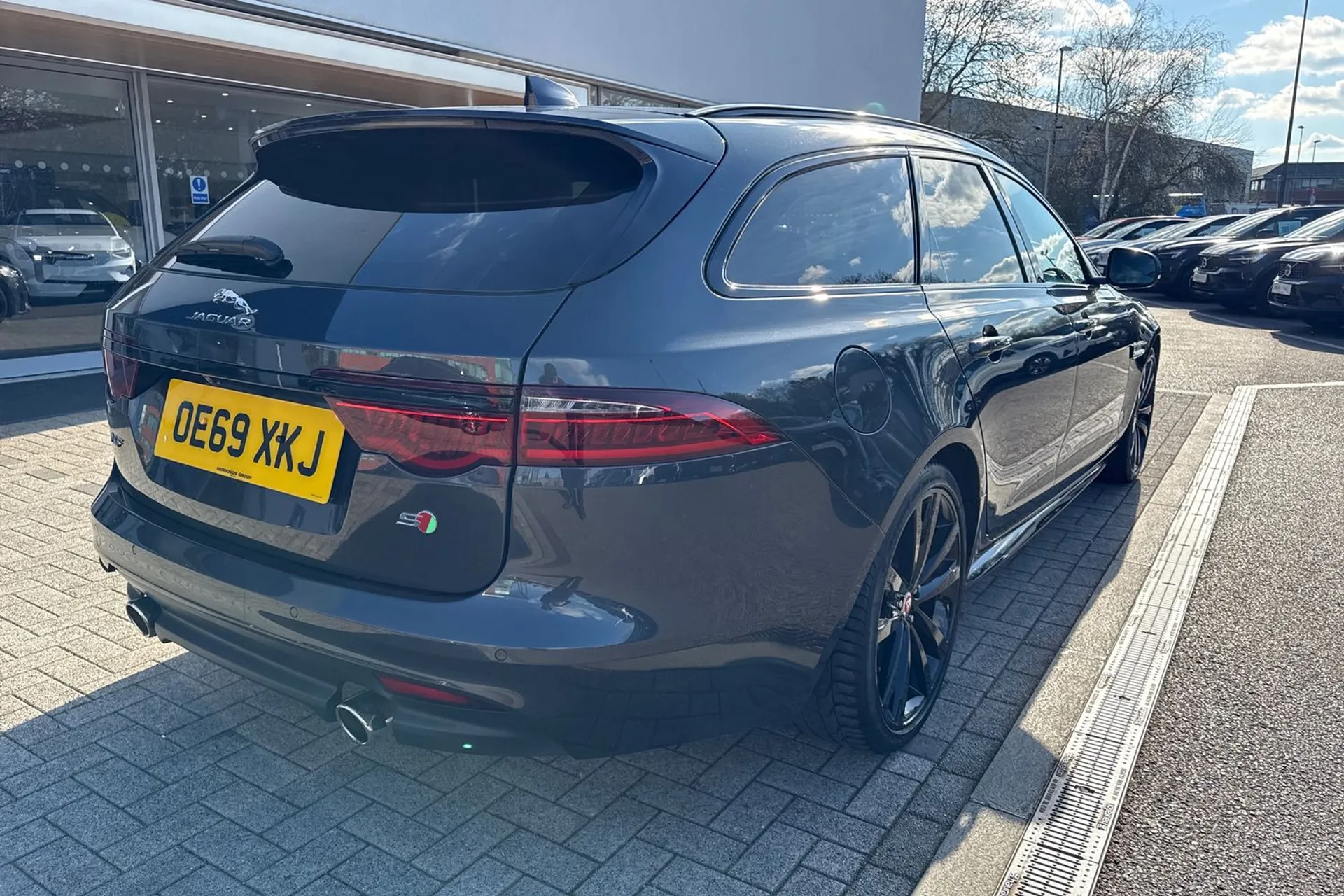 Jaguar XF thumbnail image number 8