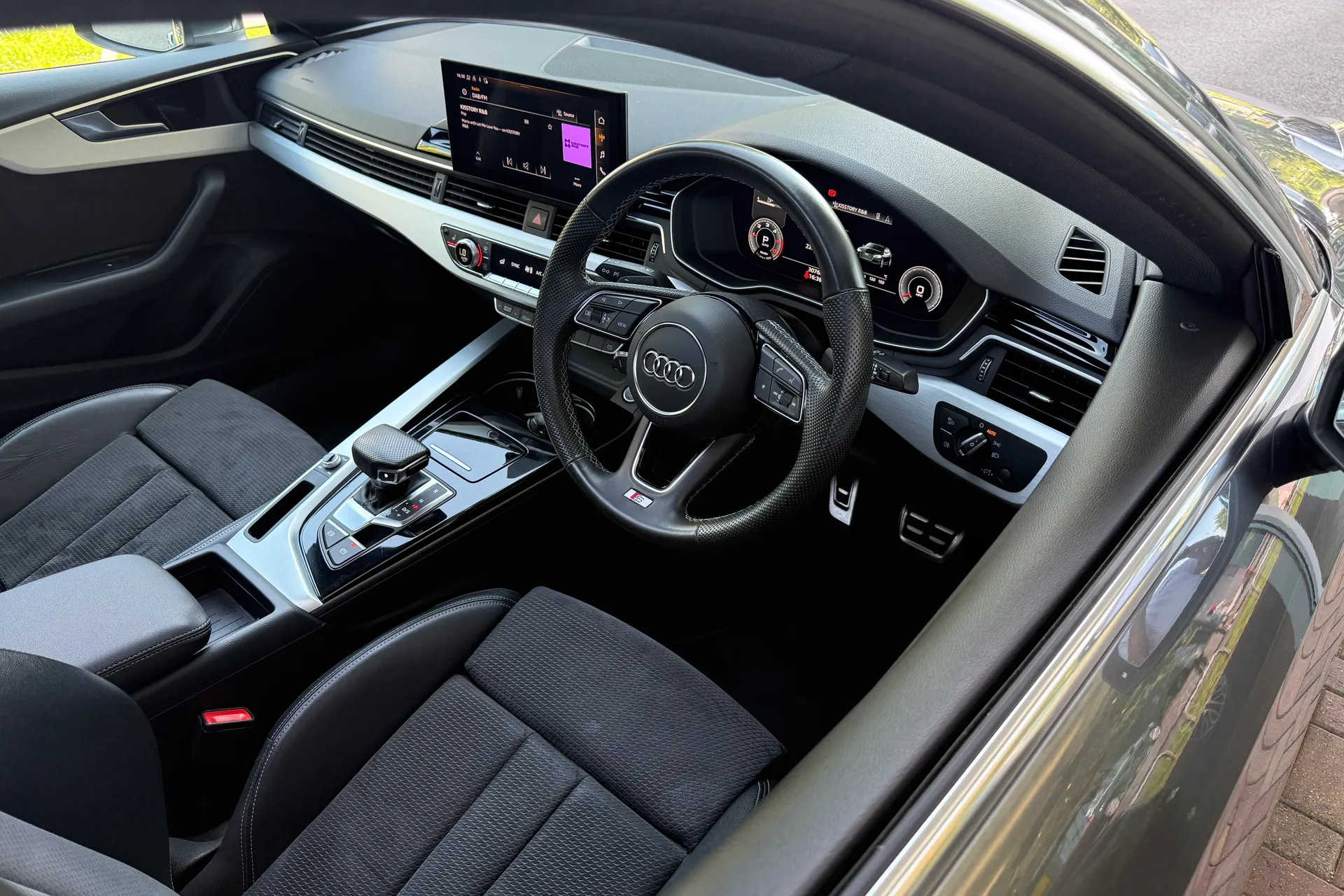 Audi A5 thumbnail image number 34