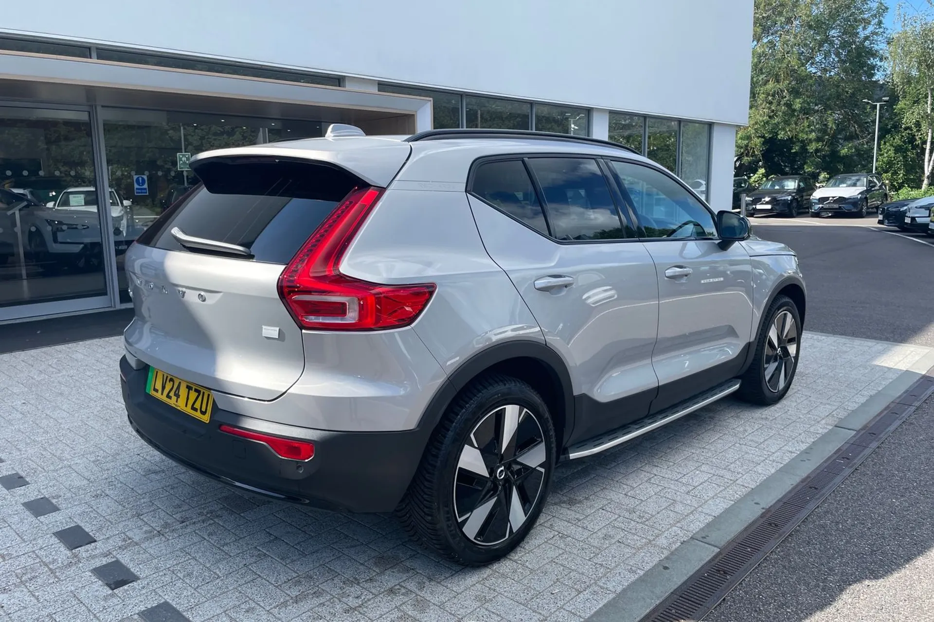 Volvo XC40 thumbnail image number 7