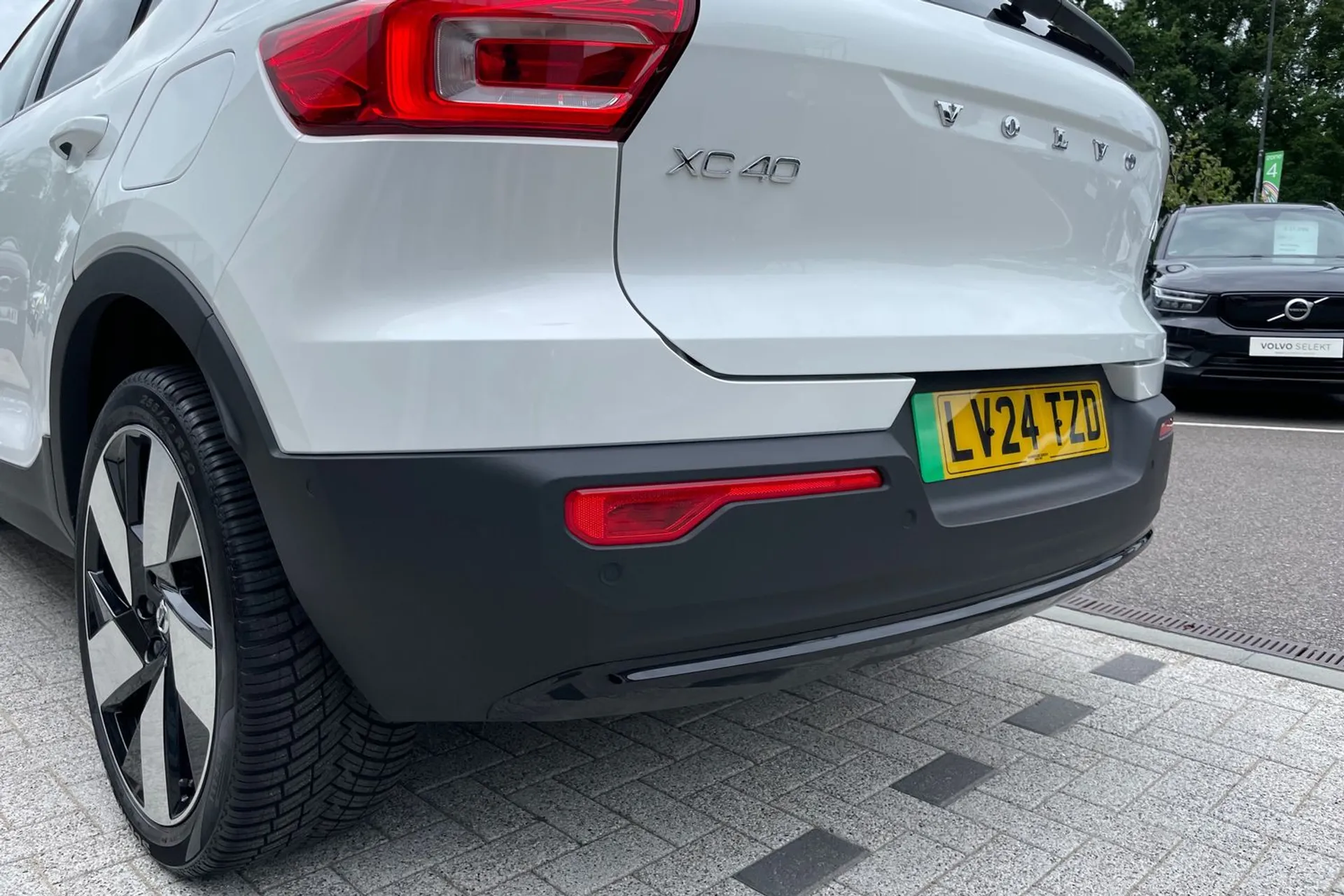 Volvo XC40 thumbnail image number 17