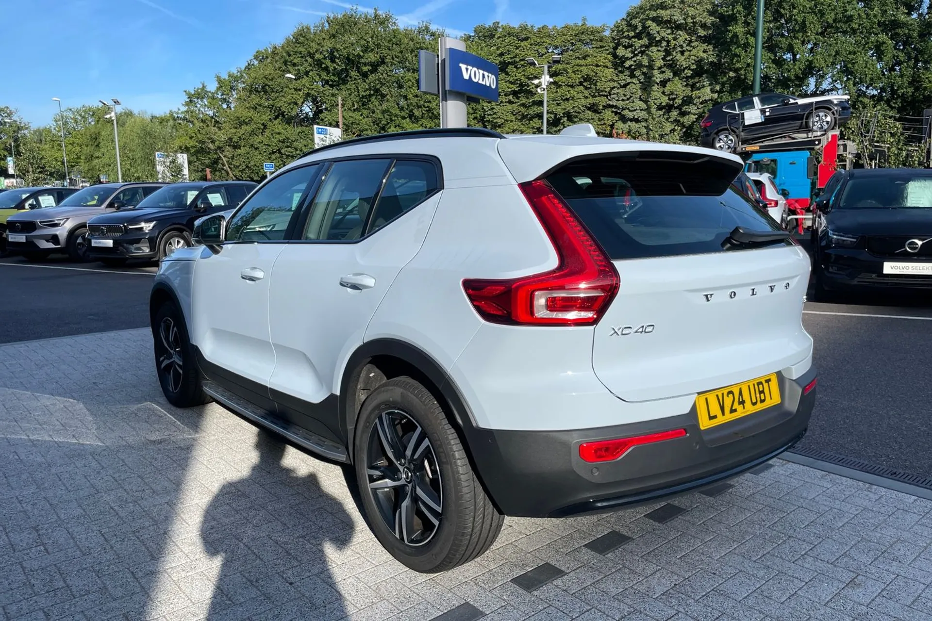 Volvo XC40 thumbnail image number 8