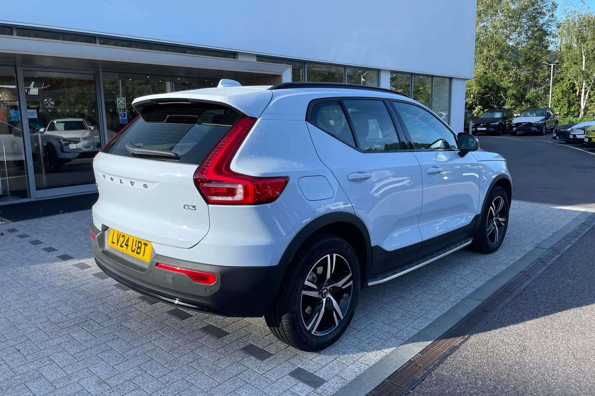 Volvo XC40 thumbnail image number 6