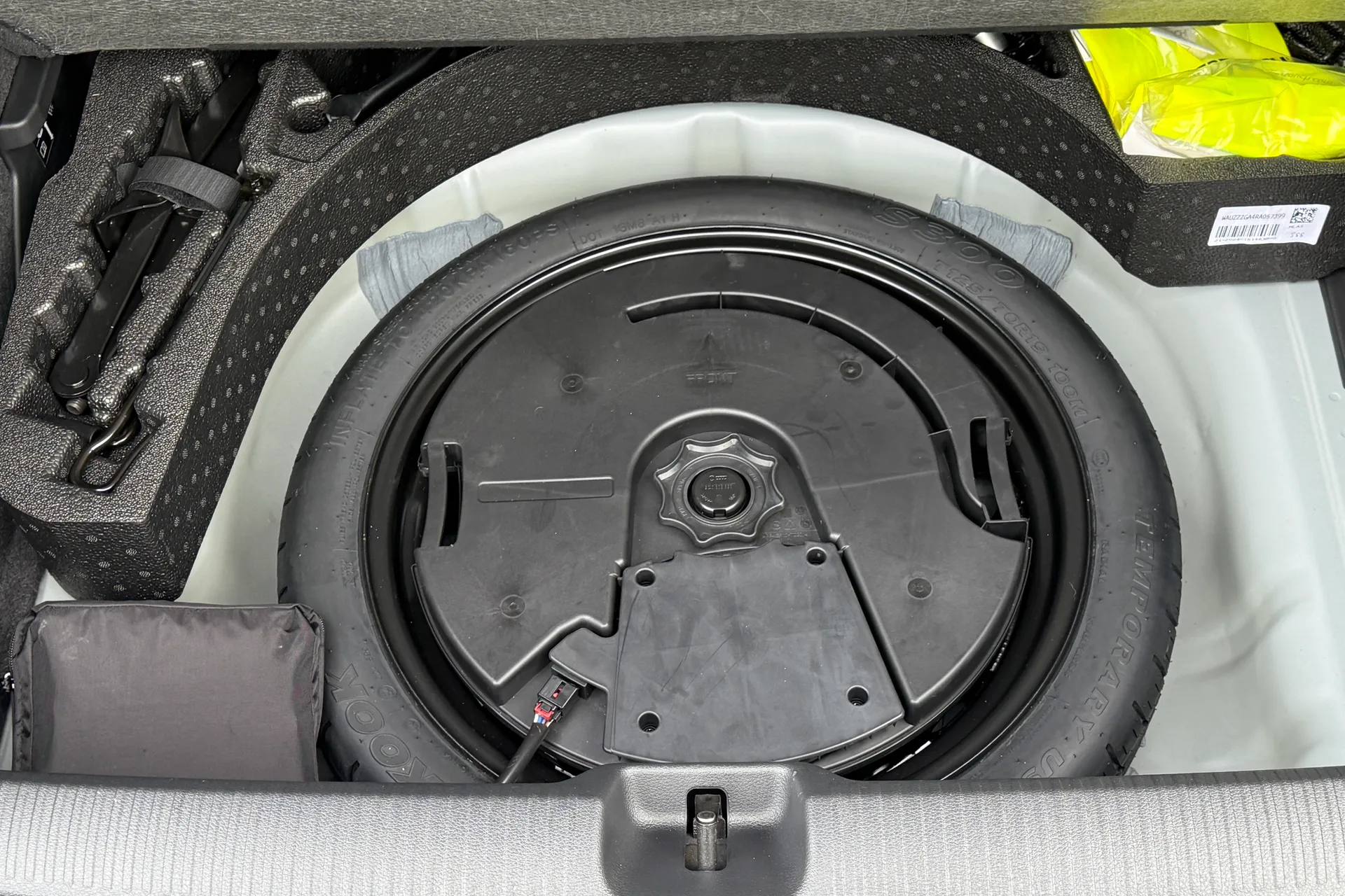 Audi Q2 thumbnail image number 38