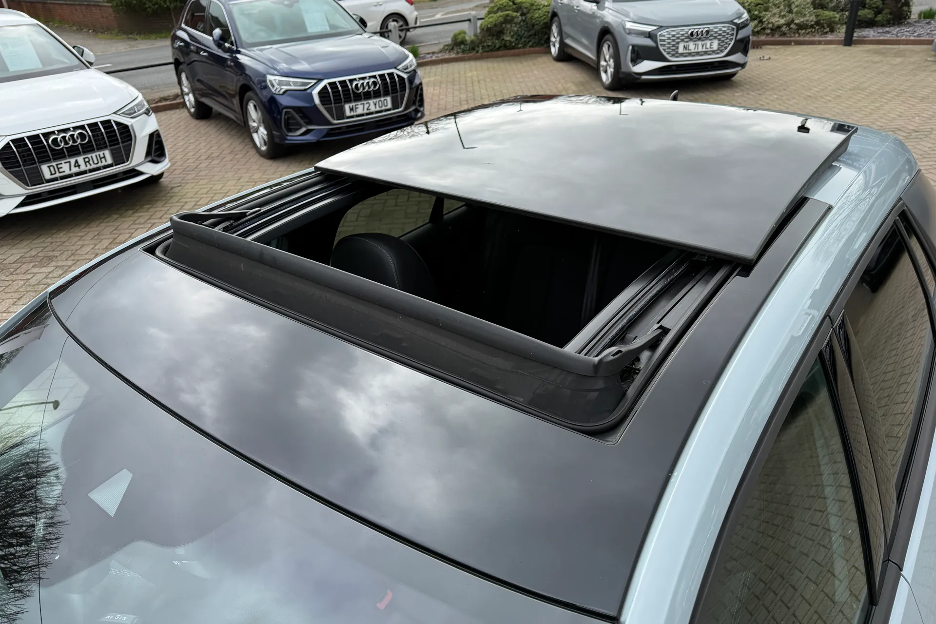 Audi Q2 thumbnail image number 8