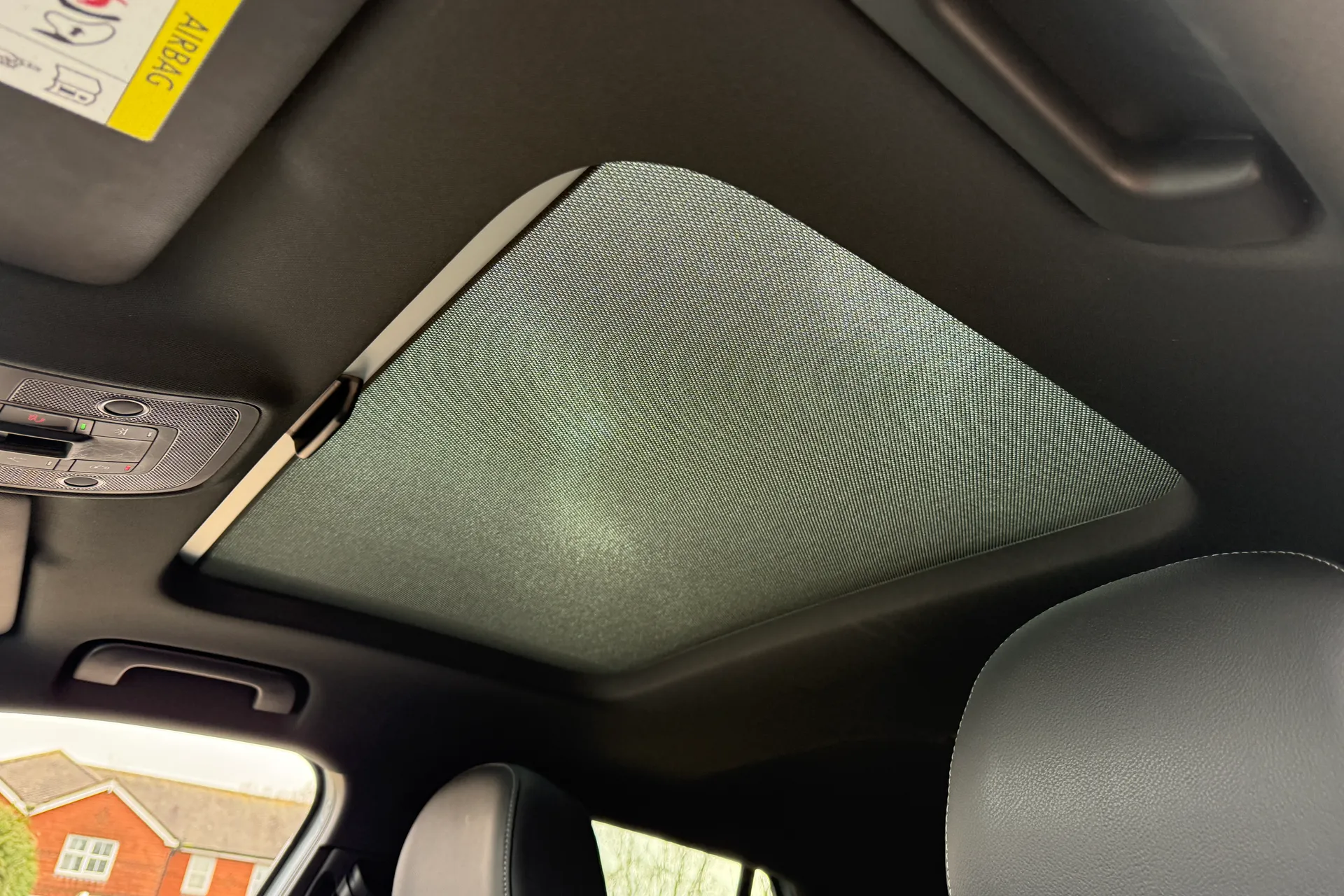 Audi Q2 thumbnail image number 31