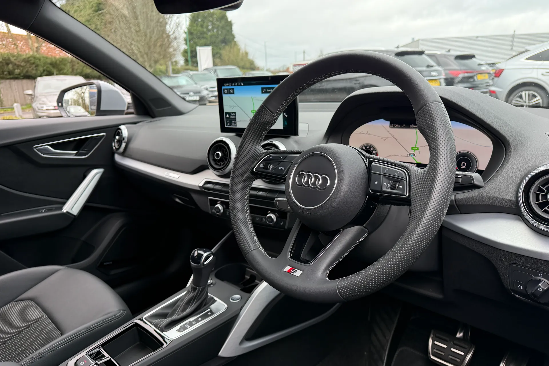 Audi Q2 thumbnail image number 27