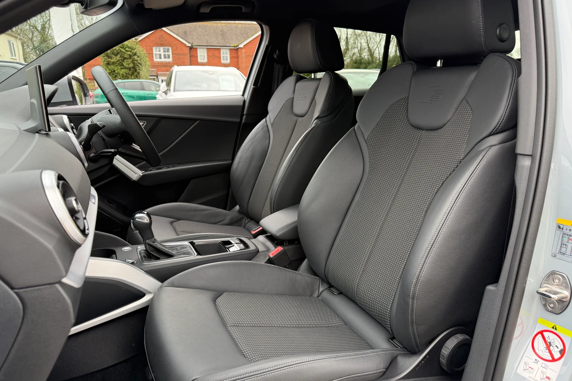 Audi Q2 thumbnail image number 29