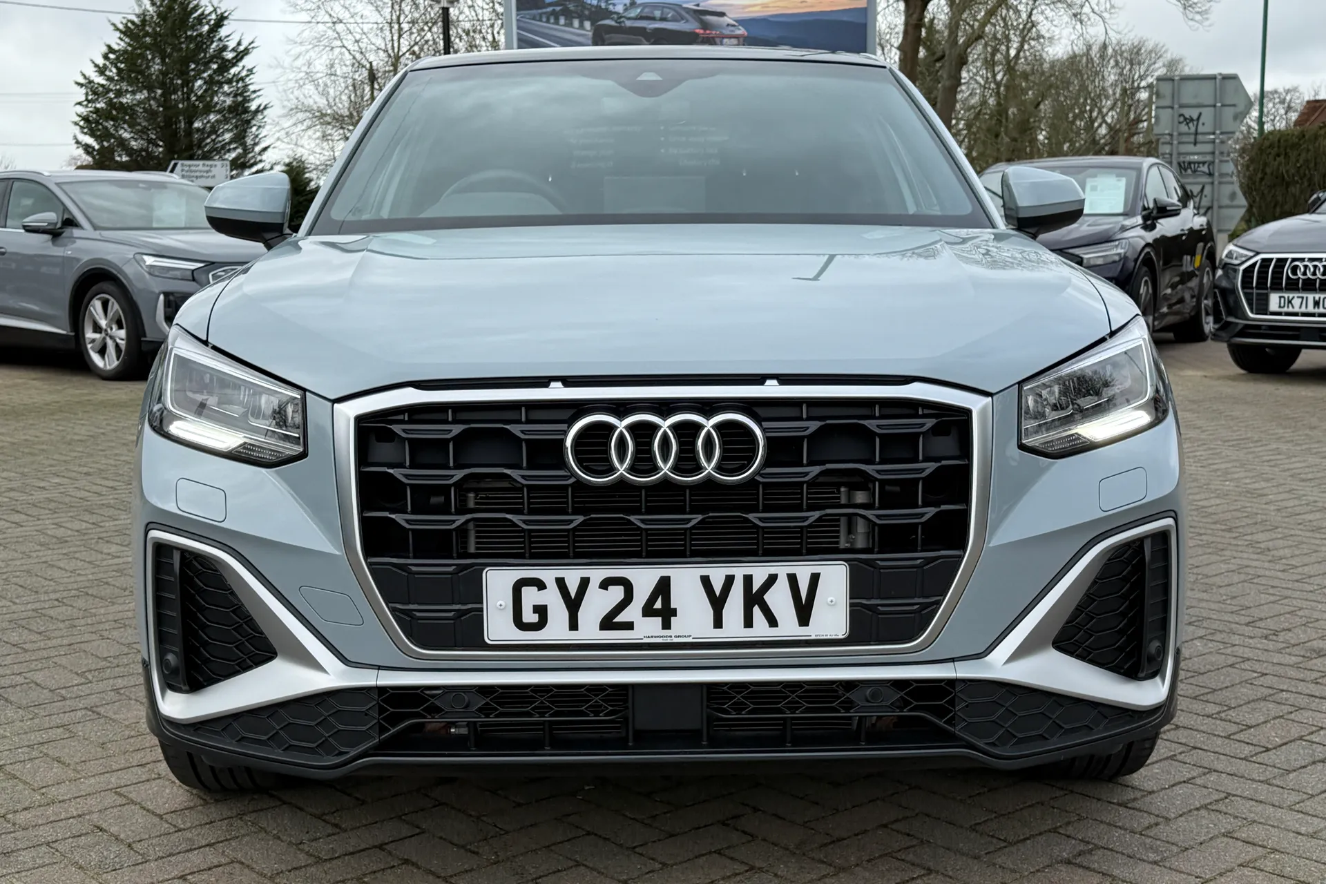 Audi Q2 thumbnail image number 24