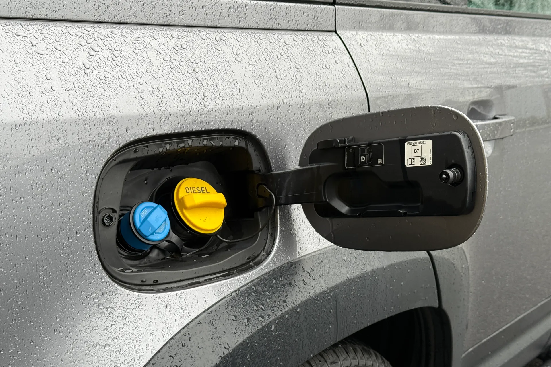 LAND ROVER DEFENDER thumbnail image number 36