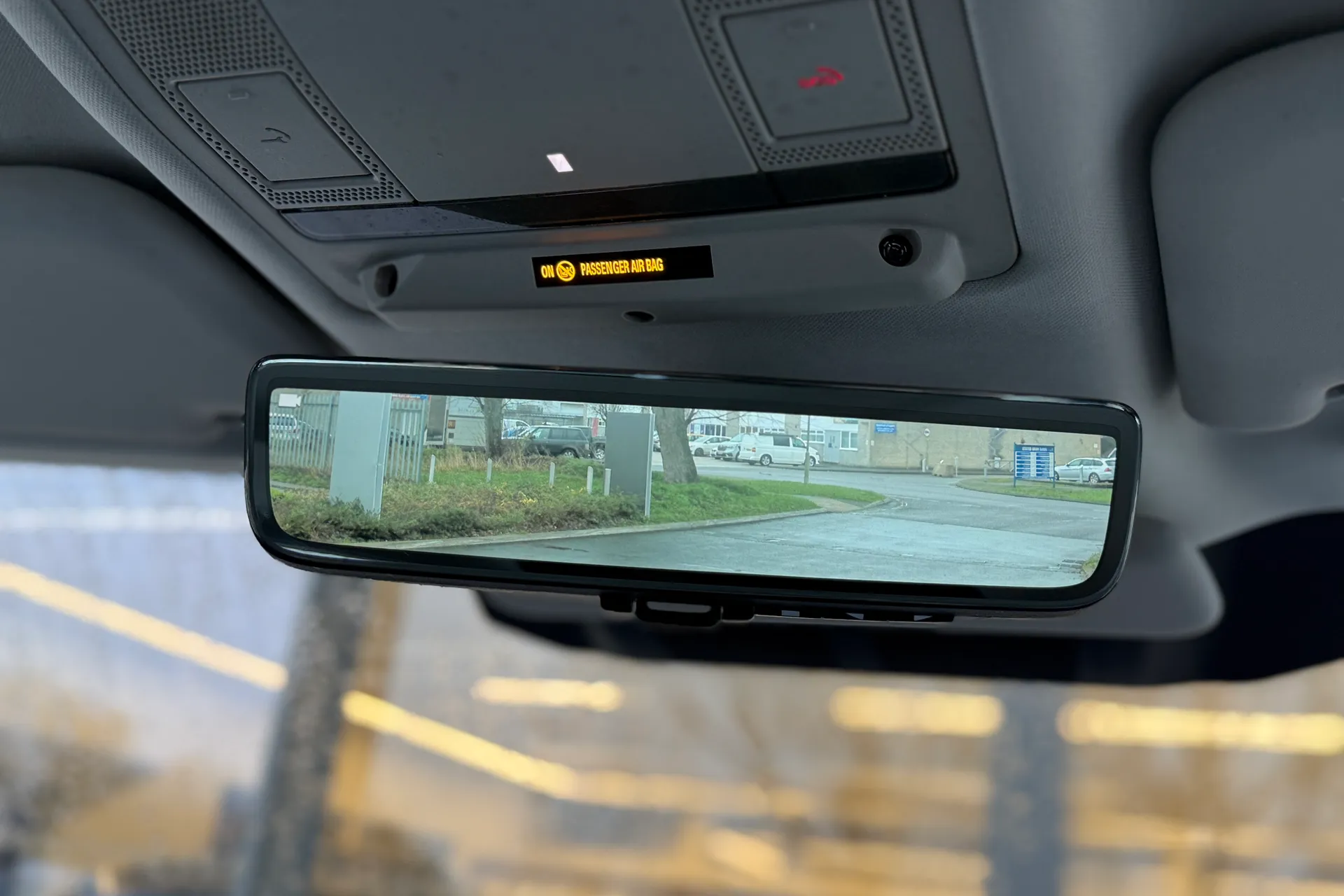 LAND ROVER DEFENDER thumbnail image number 31