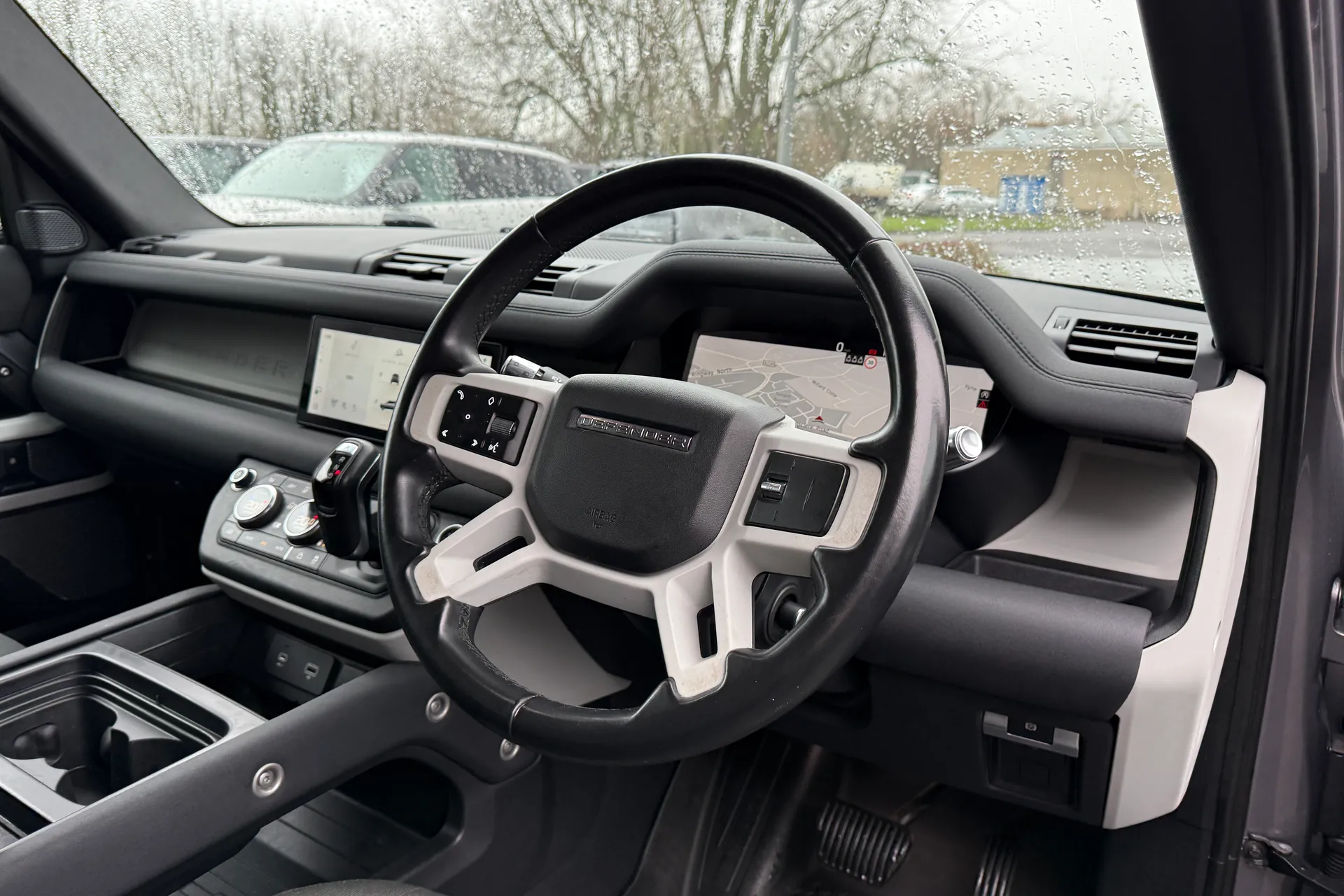 LAND ROVER DEFENDER thumbnail image number 29