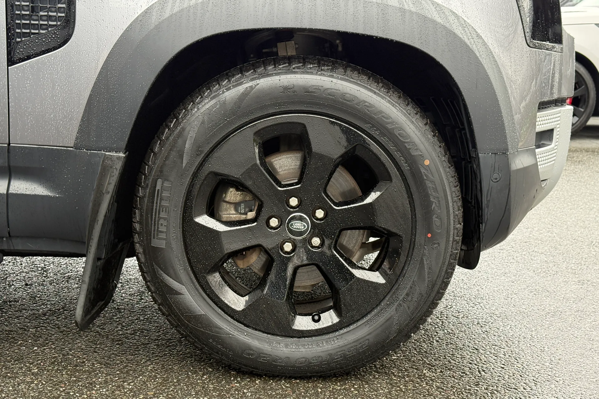 LAND ROVER DEFENDER thumbnail image number 22