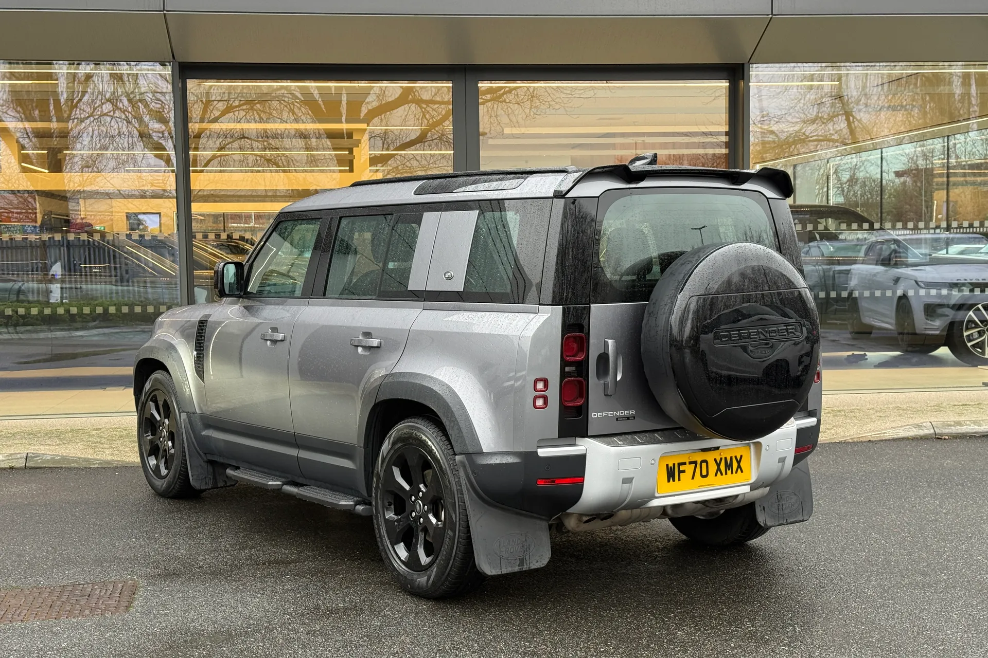 LAND ROVER DEFENDER thumbnail image number 54