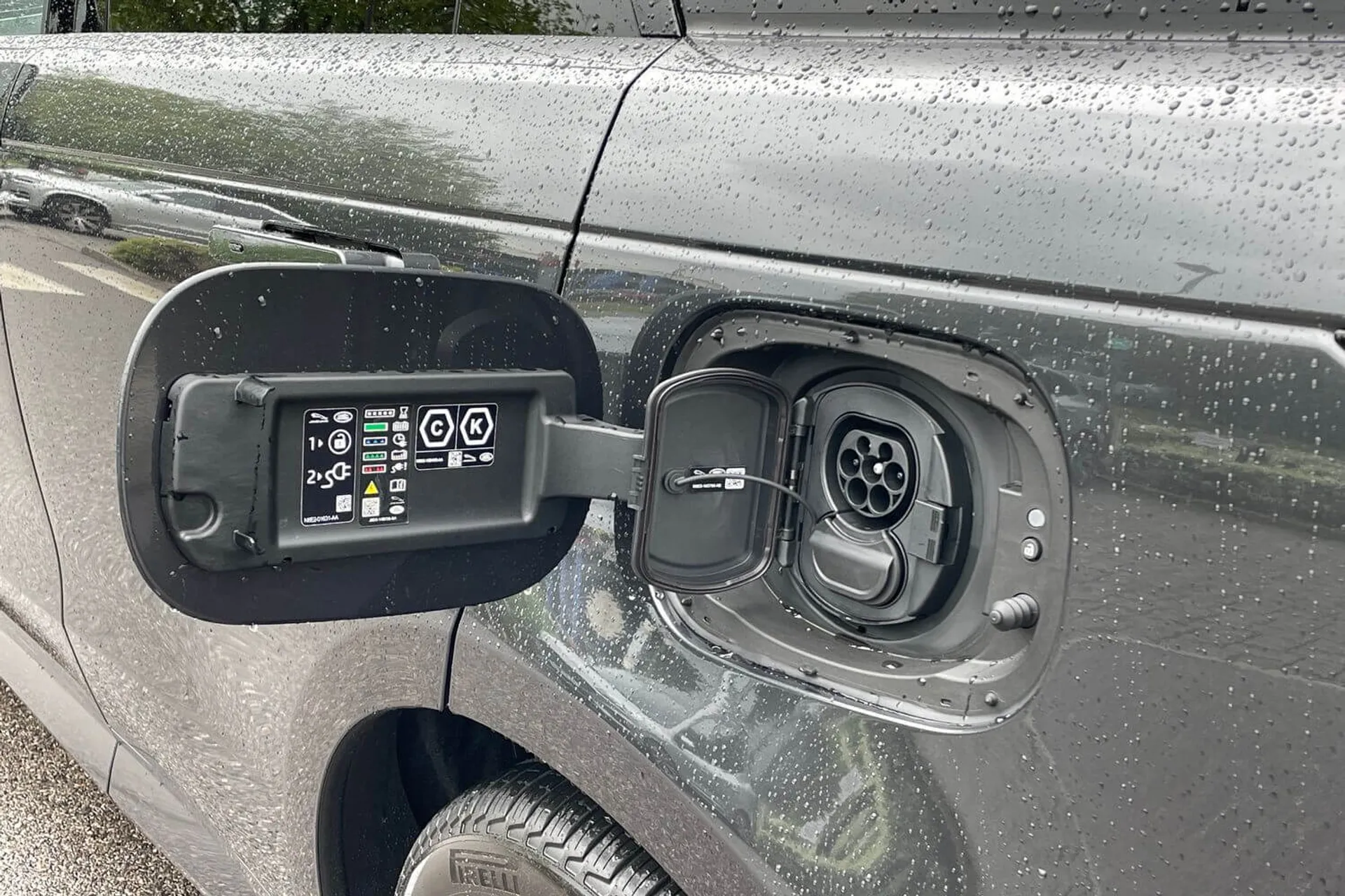 LAND ROVER RANGE ROVER SPORT thumbnail image number 24