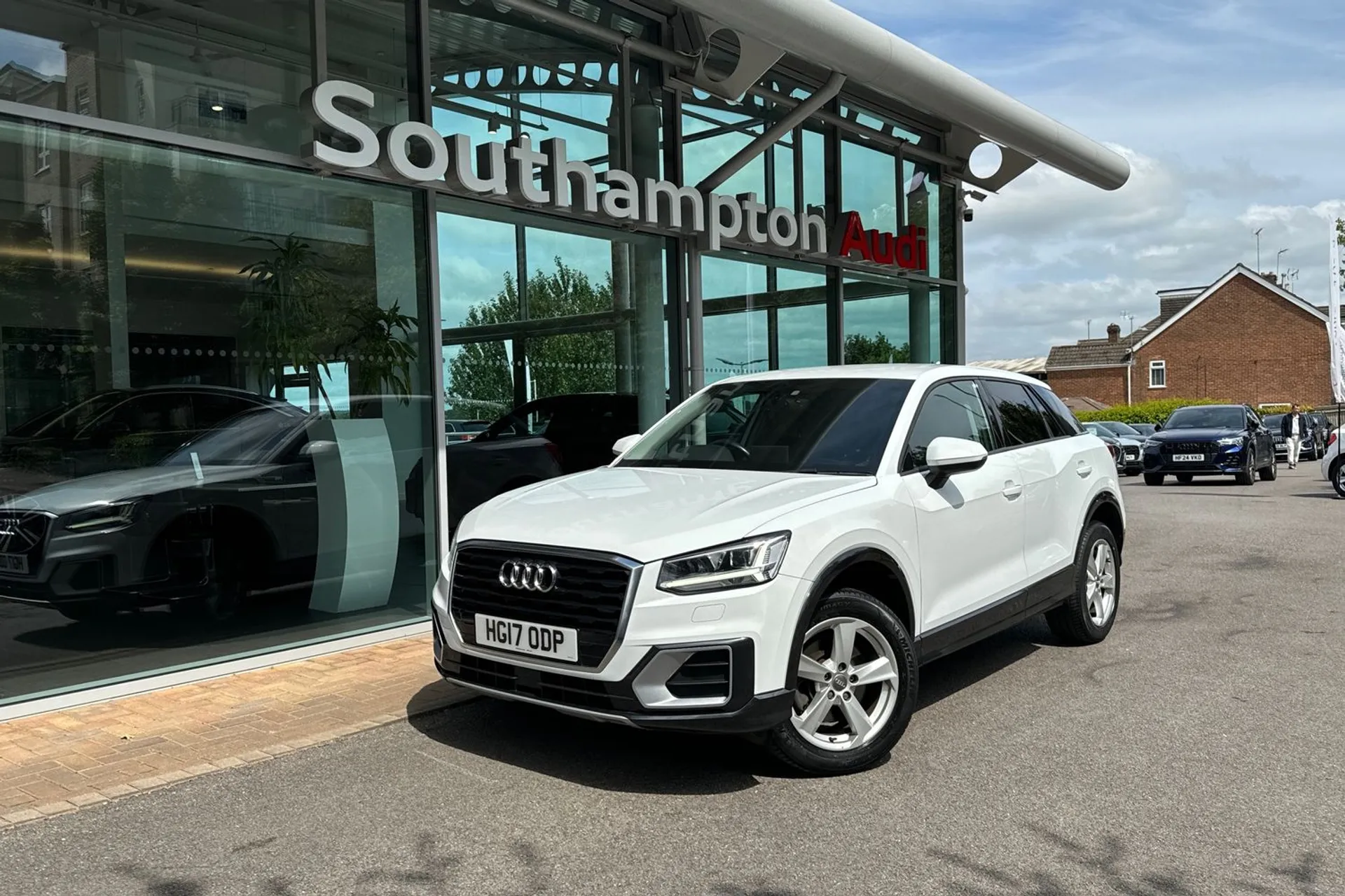 Audi Q2 thumbnail image number 9