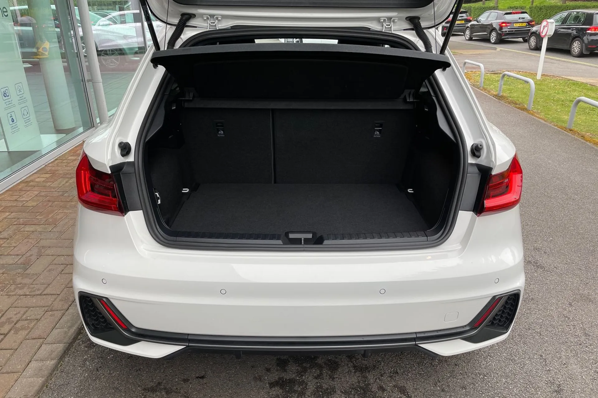 Audi A1 thumbnail image number 18