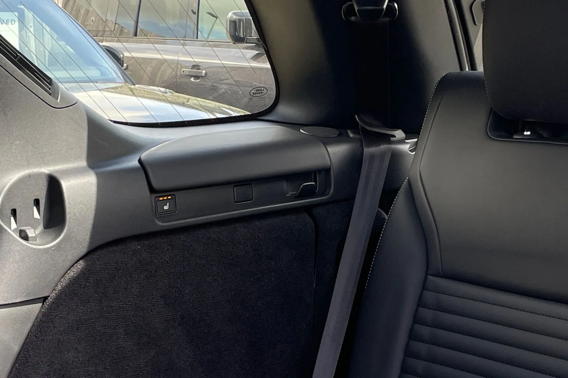 LAND ROVER DISCOVERY thumbnail image number 32