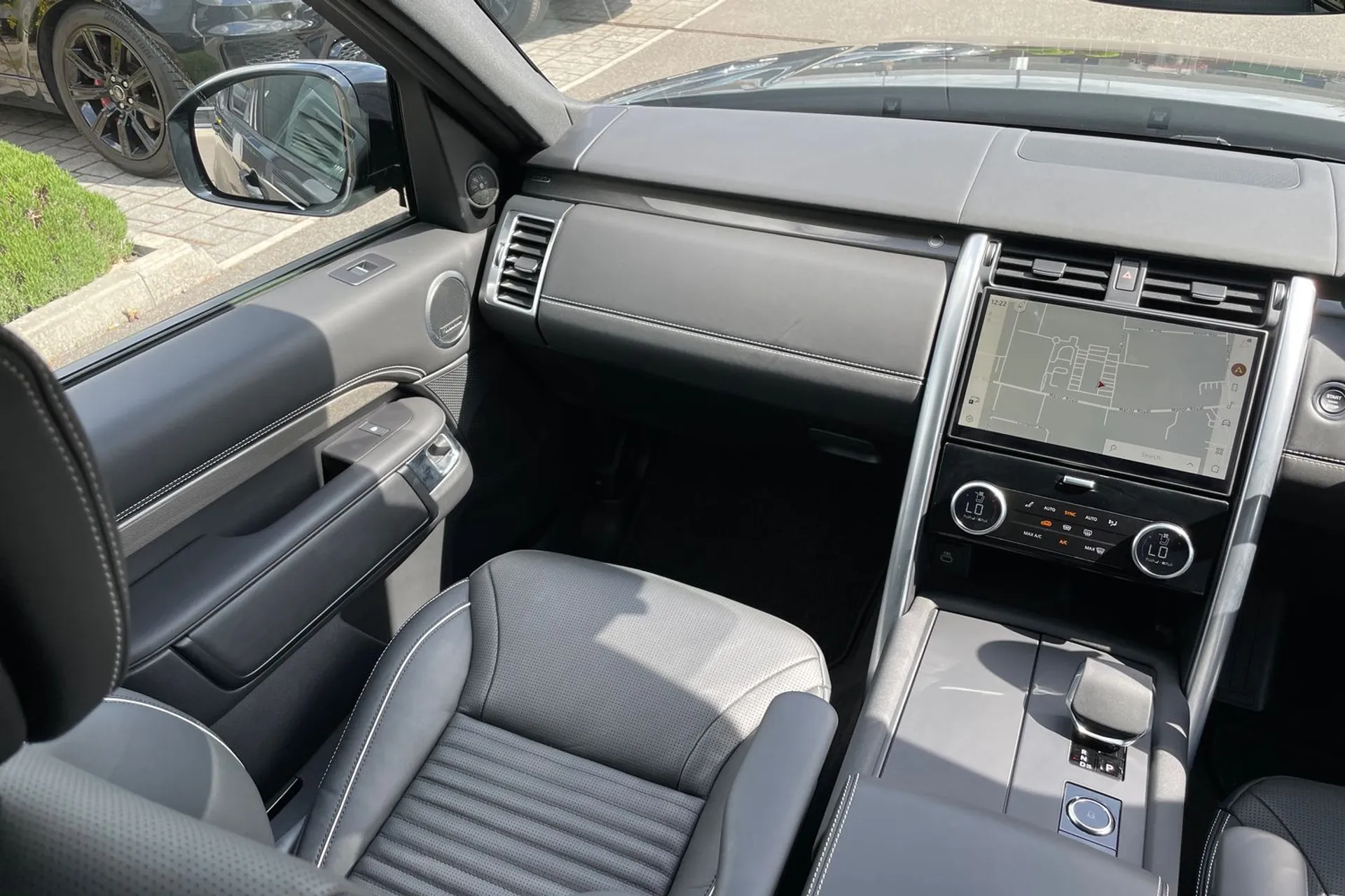 LAND ROVER DISCOVERY thumbnail image number 16