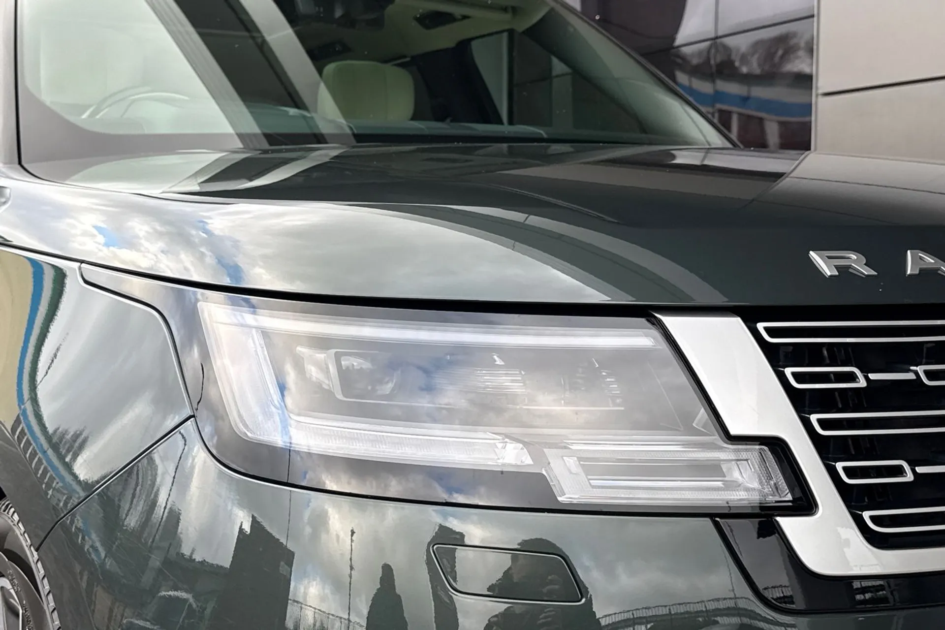 LAND ROVER RANGE ROVER thumbnail image number 28