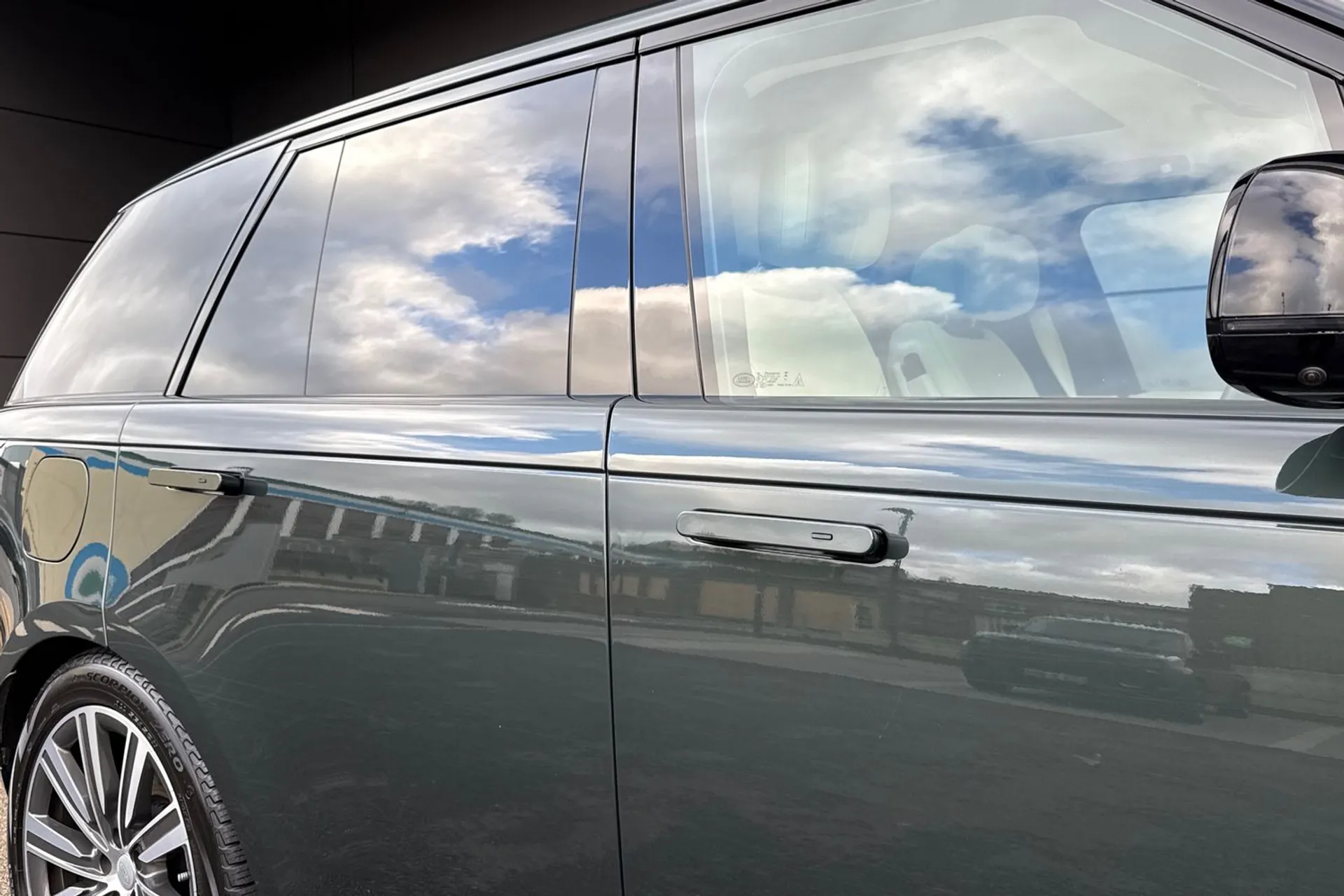 LAND ROVER RANGE ROVER thumbnail image number 36