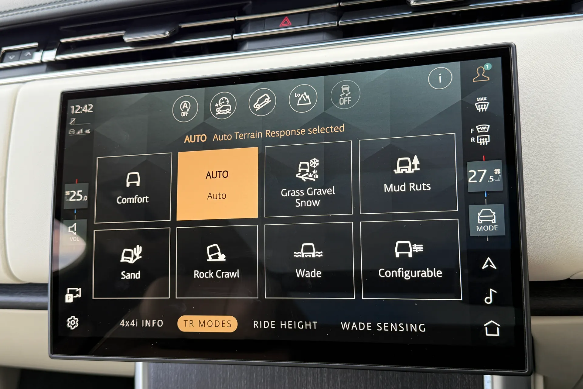 LAND ROVER RANGE ROVER thumbnail image number 71