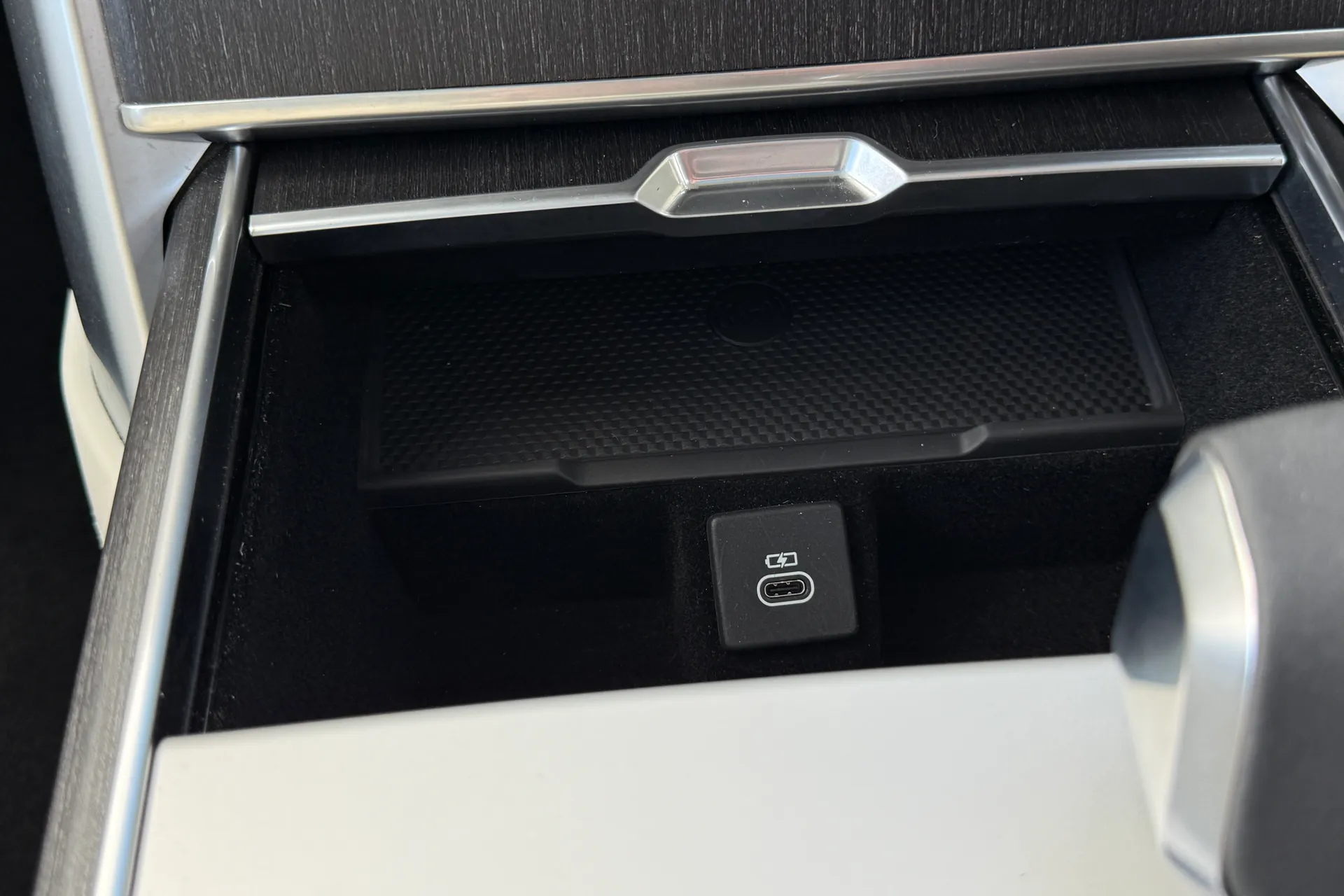 LAND ROVER RANGE ROVER thumbnail image number 64