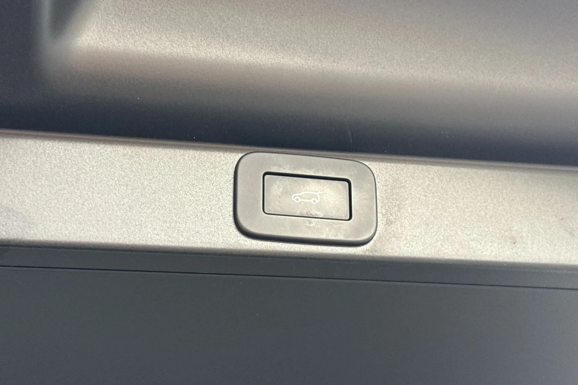 LAND ROVER RANGE ROVER thumbnail image number 44