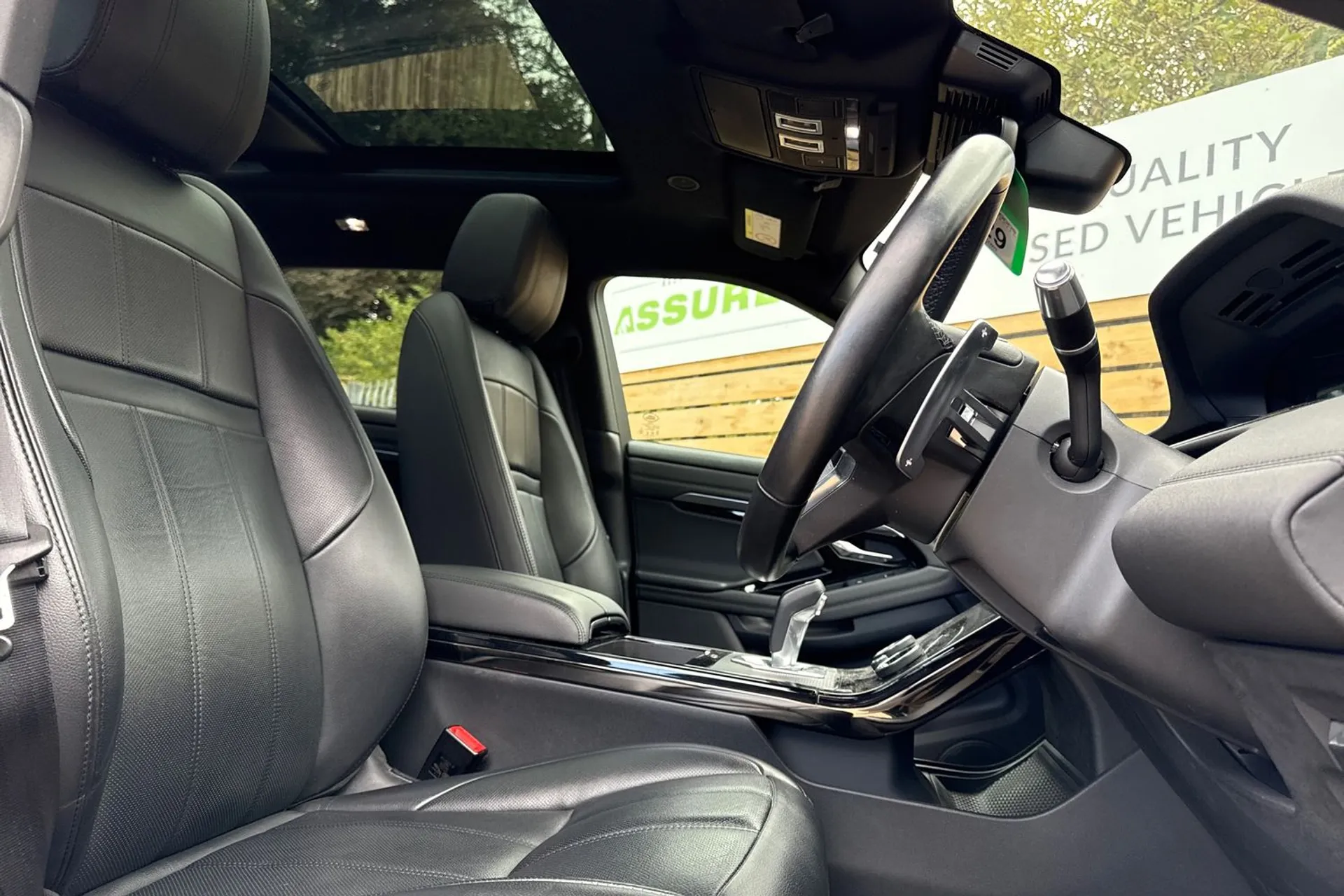 LAND ROVER RANGE ROVER EVOQUE thumbnail image number 27