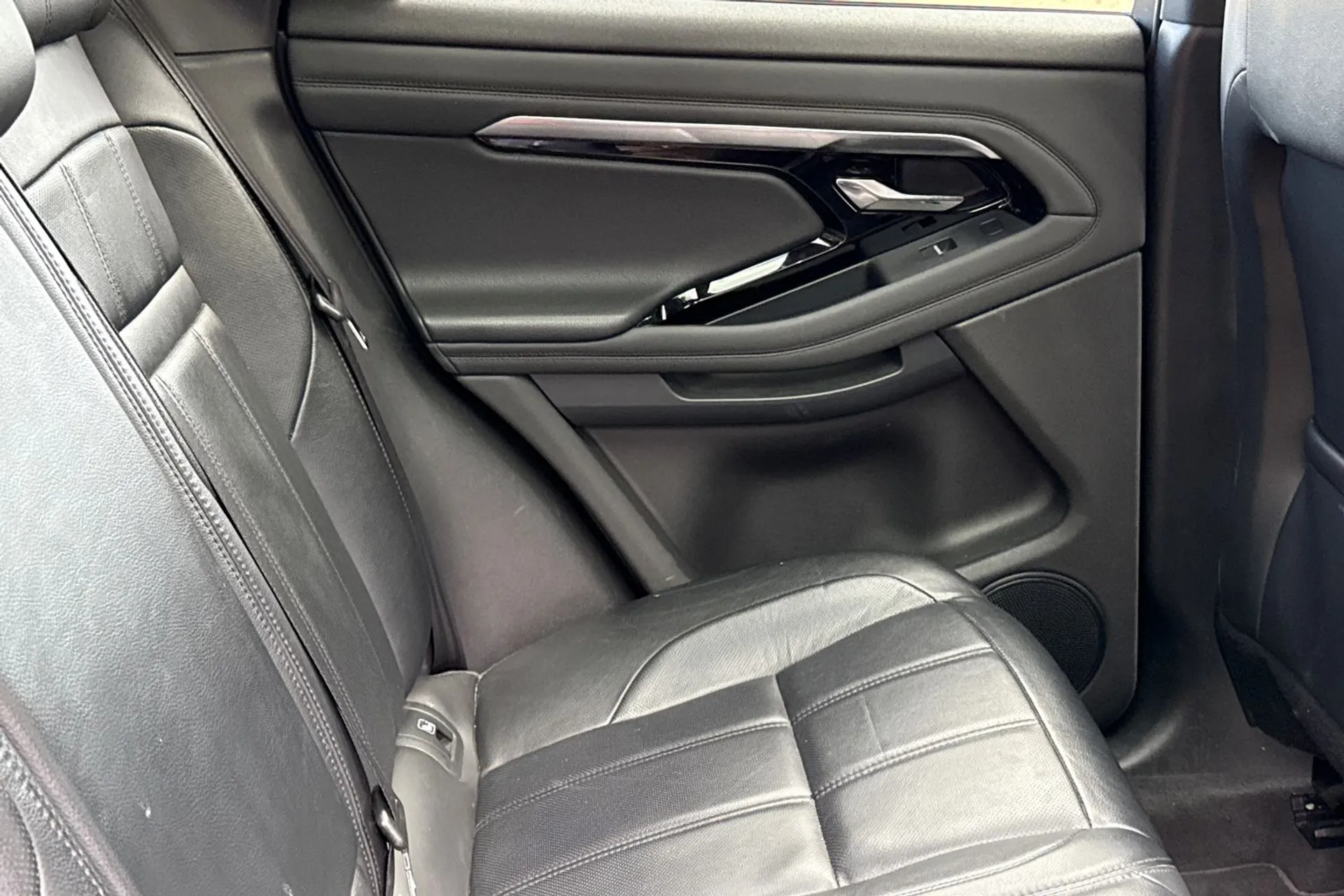 LAND ROVER RANGE ROVER EVOQUE thumbnail image number 26